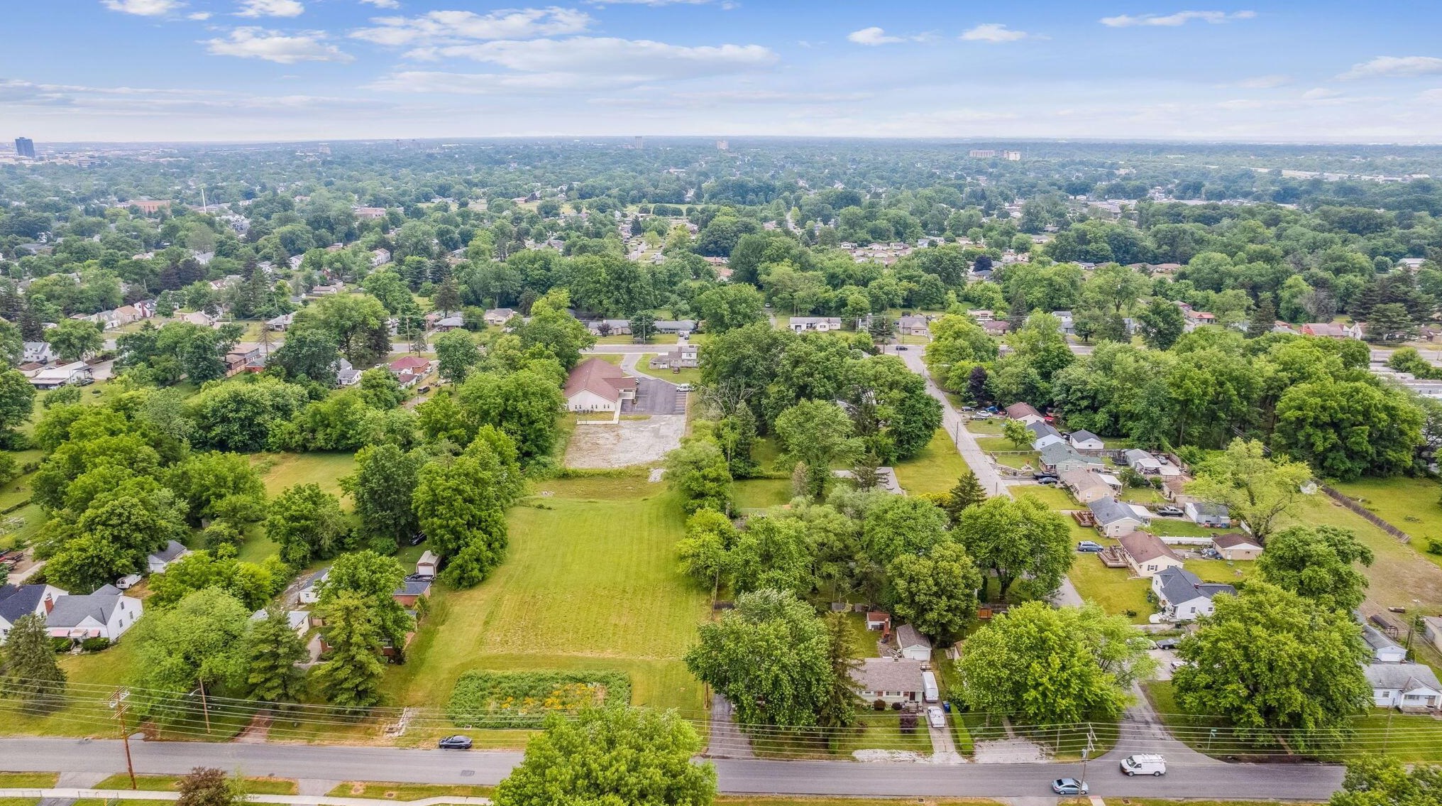 1316 Moler Rd, Columbus OH 43207-1602 exterior