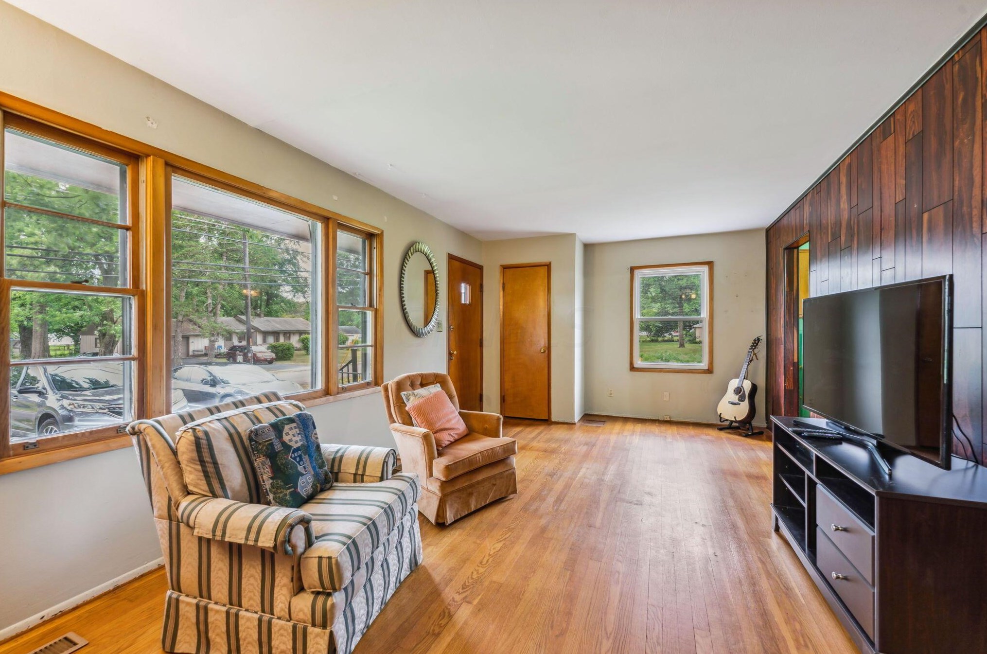 1316 Moler Rd, Columbus OH 43207-1602 exterior