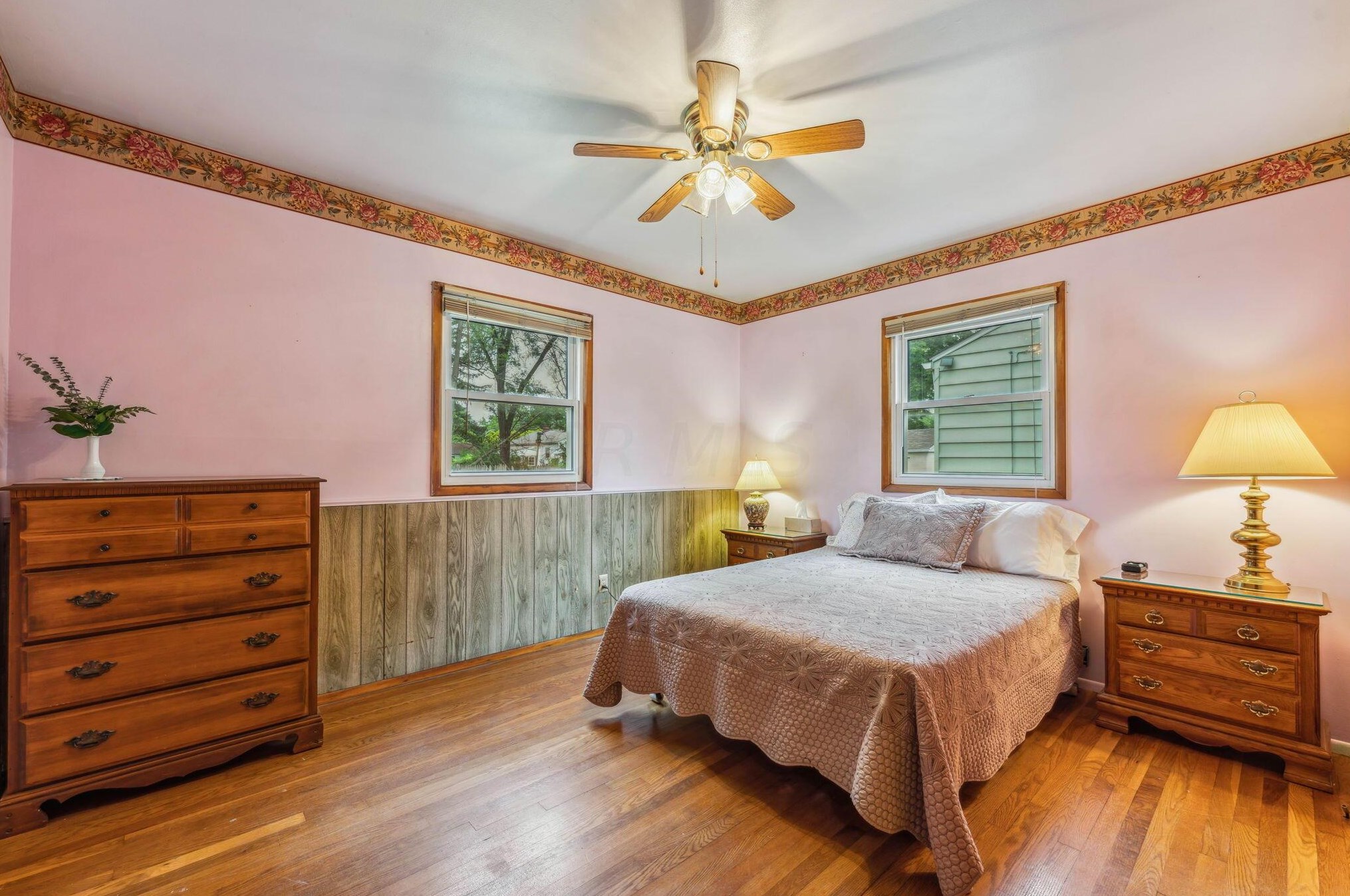 1316 Moler Rd, Columbus OH 43207-1602 exterior