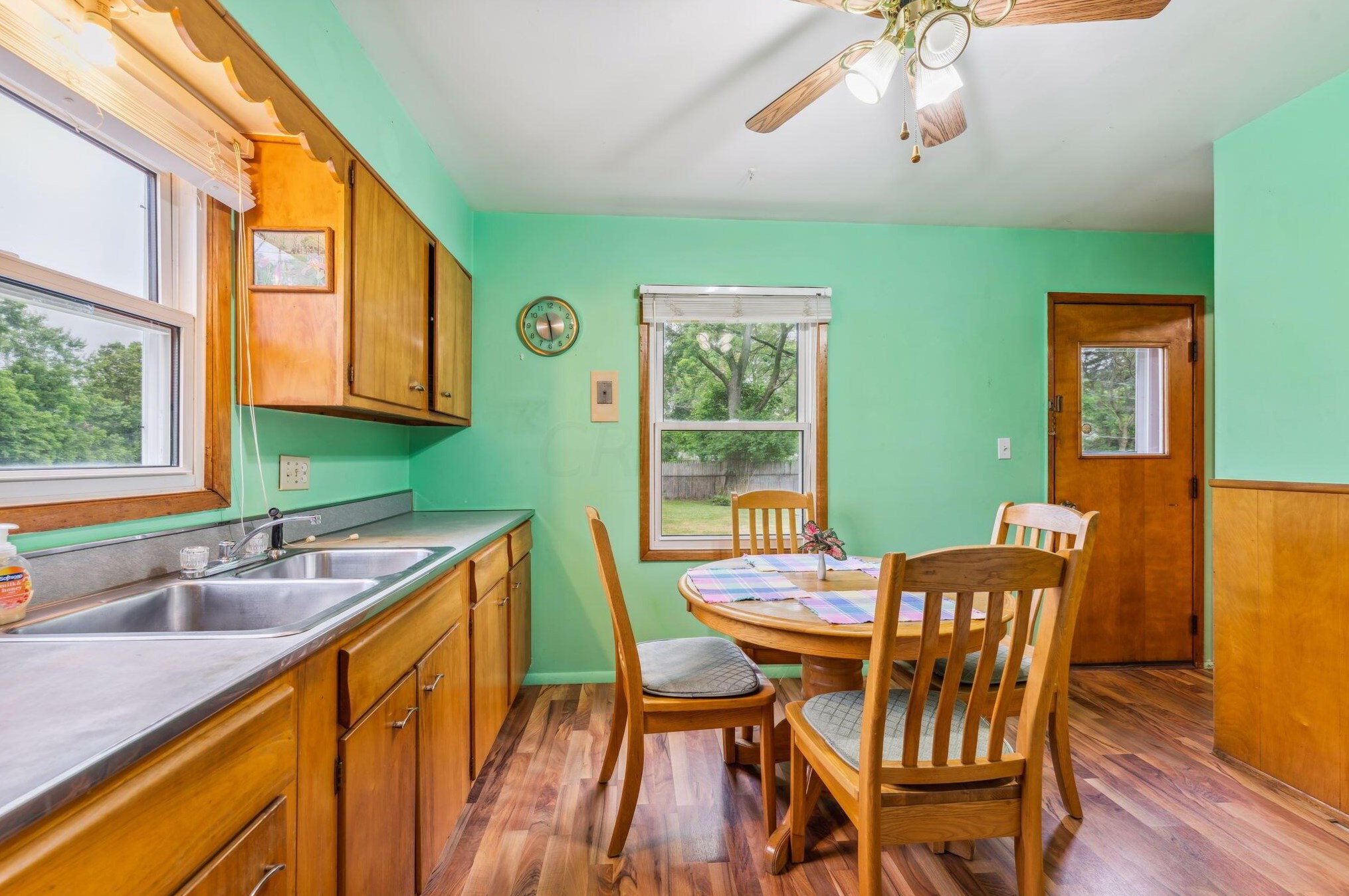 1316 Moler Rd, Columbus OH 43207-1602 exterior