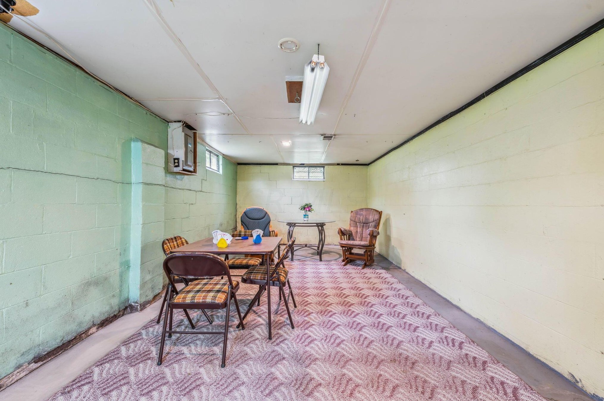 1316 Moler Rd, Columbus OH 43207-1602 exterior