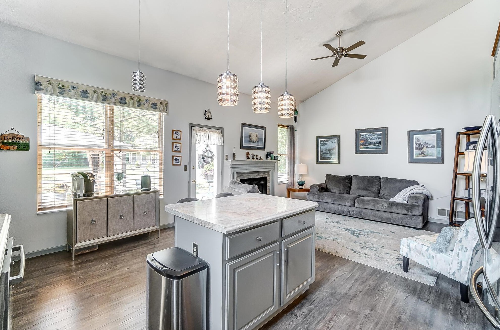 410 Woodside Mdw Pl, Columbus OH 43230-7031 exterior