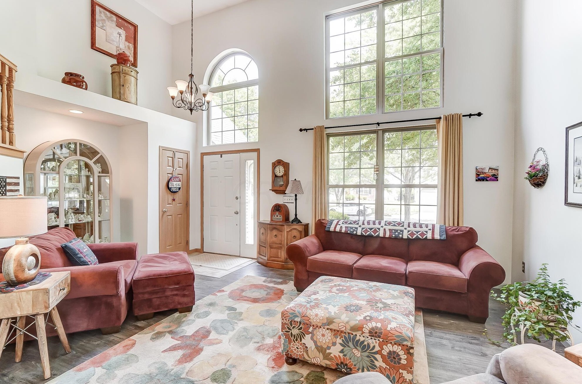 410 Woodside Mdw Pl, Columbus OH 43230-7031 exterior