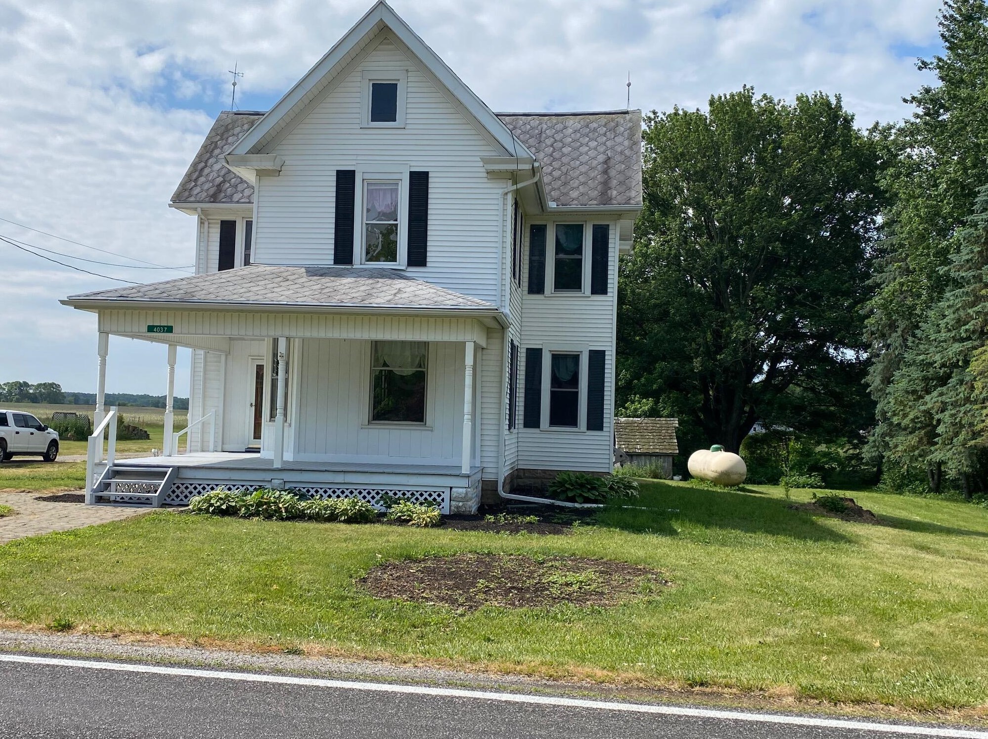 4037 Radnor Rd, Radnor, OH 43066-9730