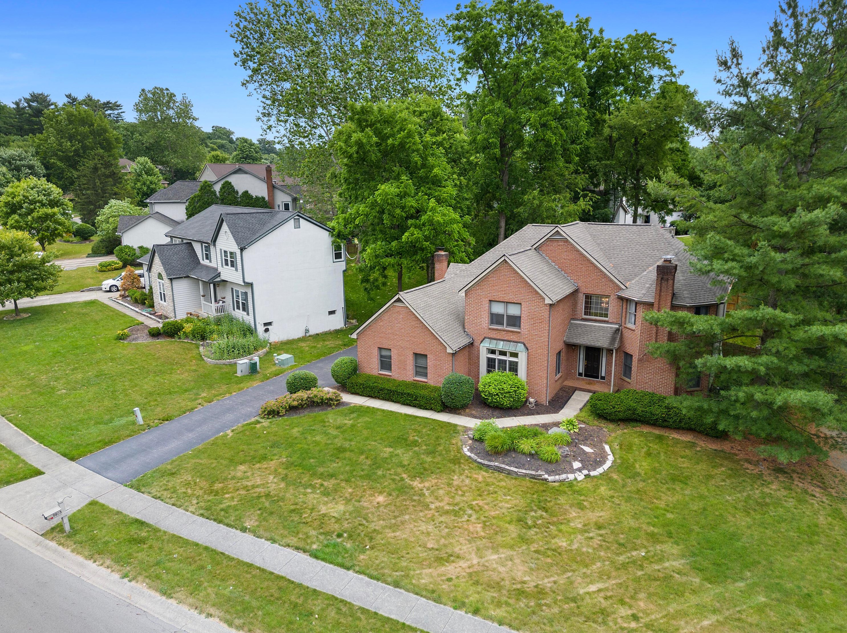 9805 Camelot St, Pickerington, OH 43147-8579