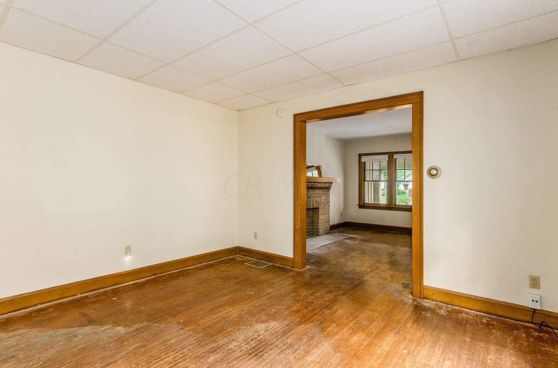 154 Clinton Hts Ave, Columbus OH 43202-1245 exterior