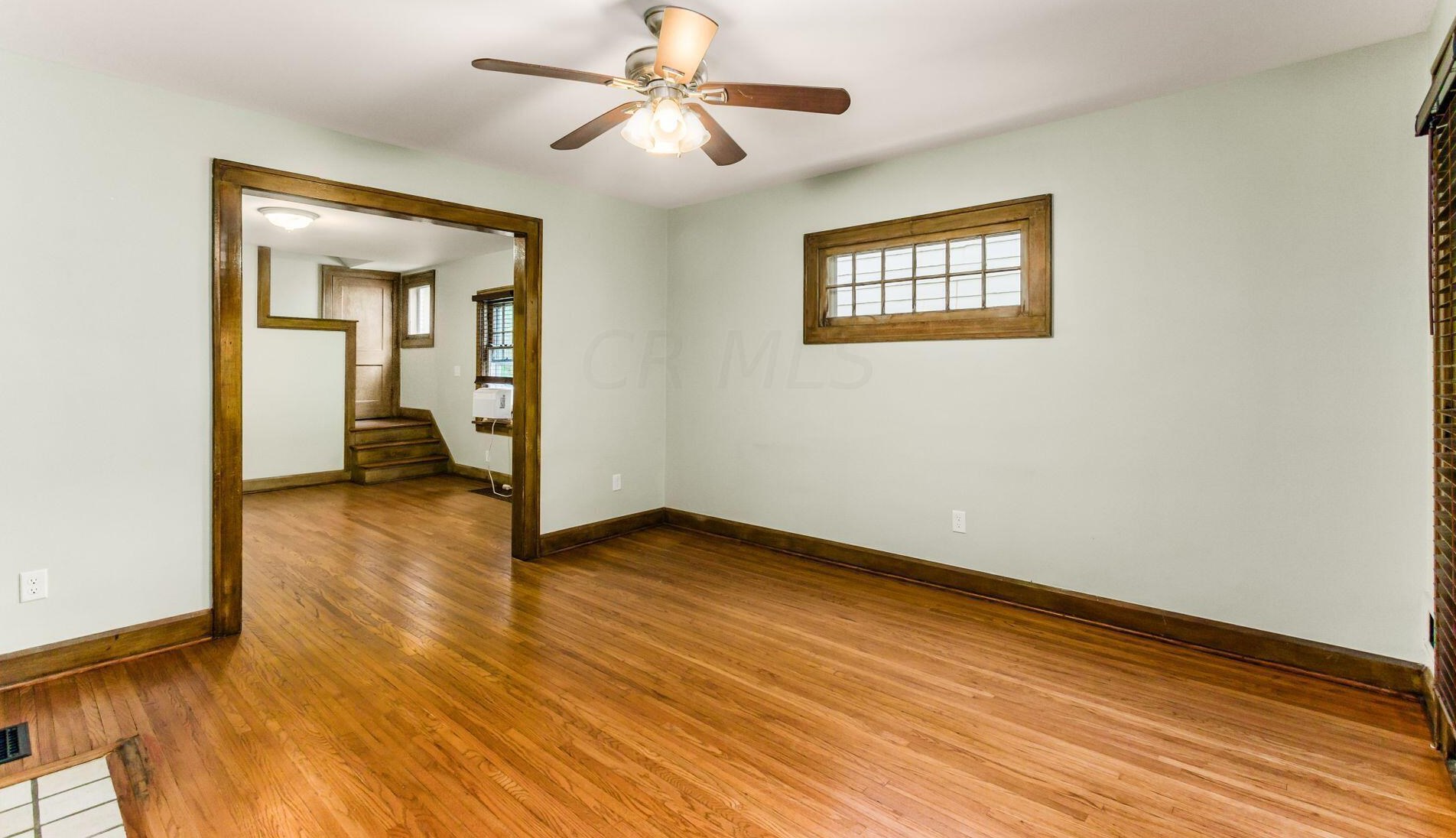 154 Clinton Hts Ave, Columbus OH 43202-1245 exterior