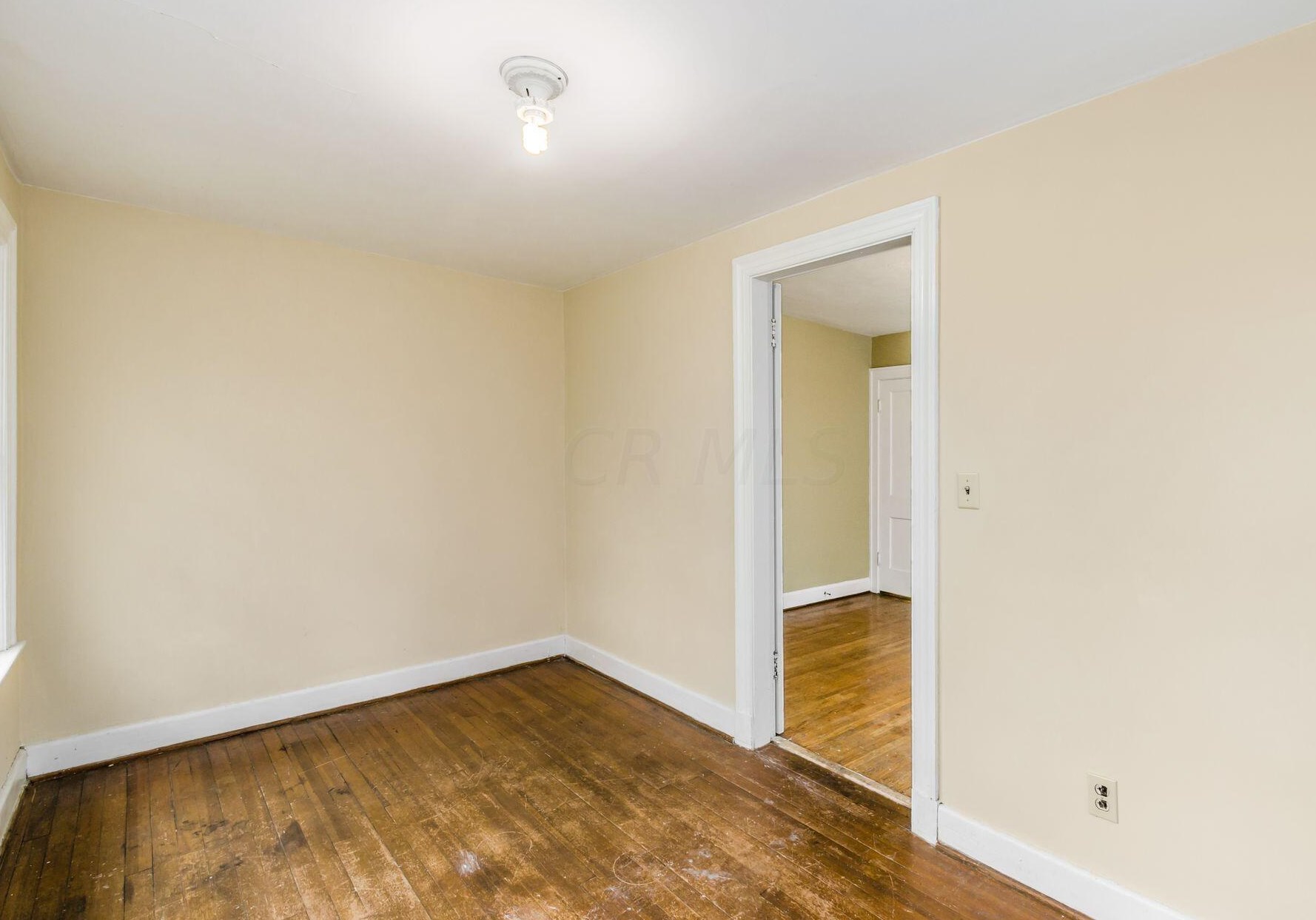 154 Clinton Hts Ave, Columbus OH 43202-1245 exterior