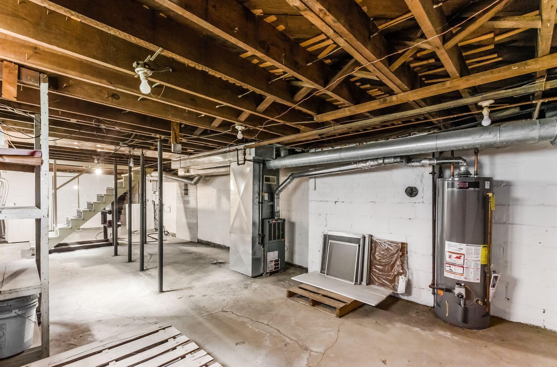 154 Clinton Hts Ave, Columbus OH 43202-1245 exterior