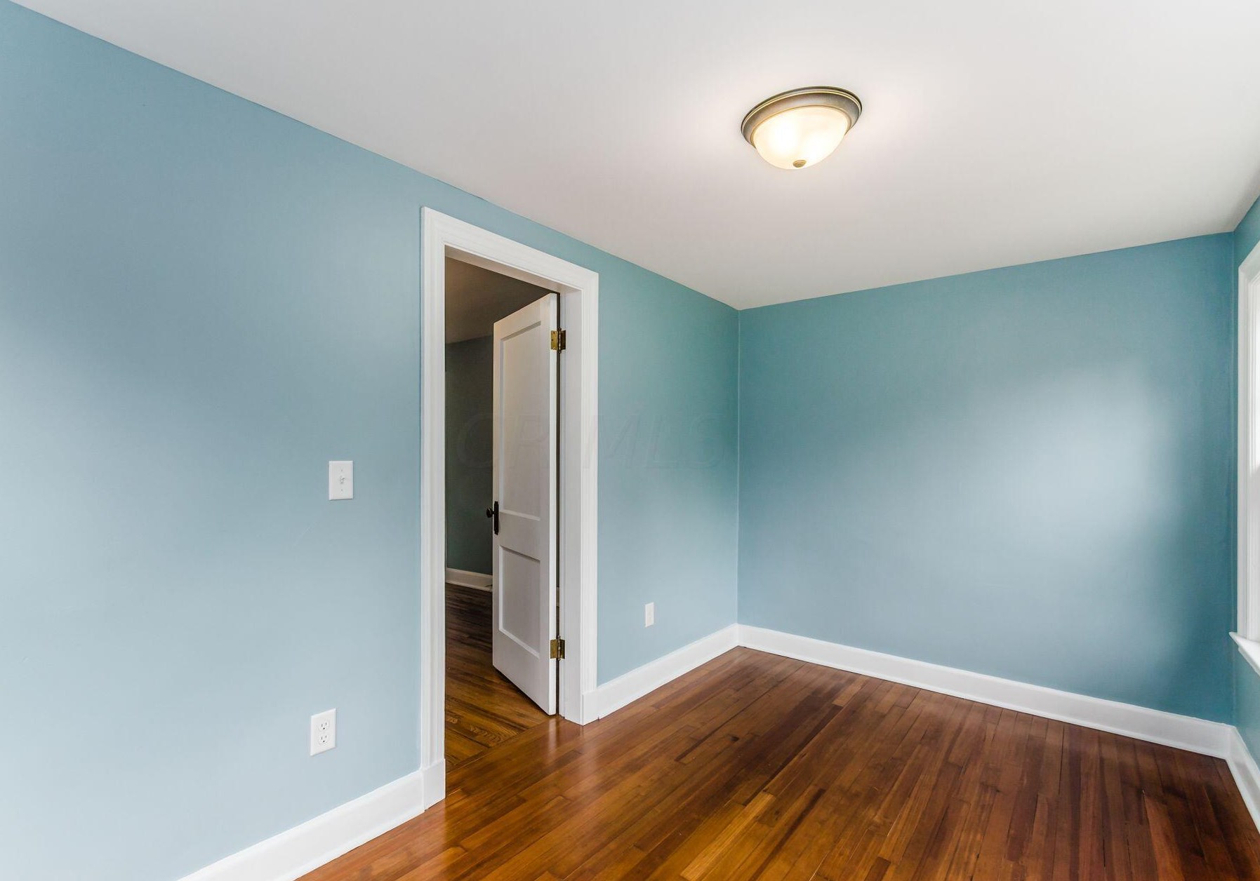 154 Clinton Hts Ave, Columbus OH 43202-1245 exterior