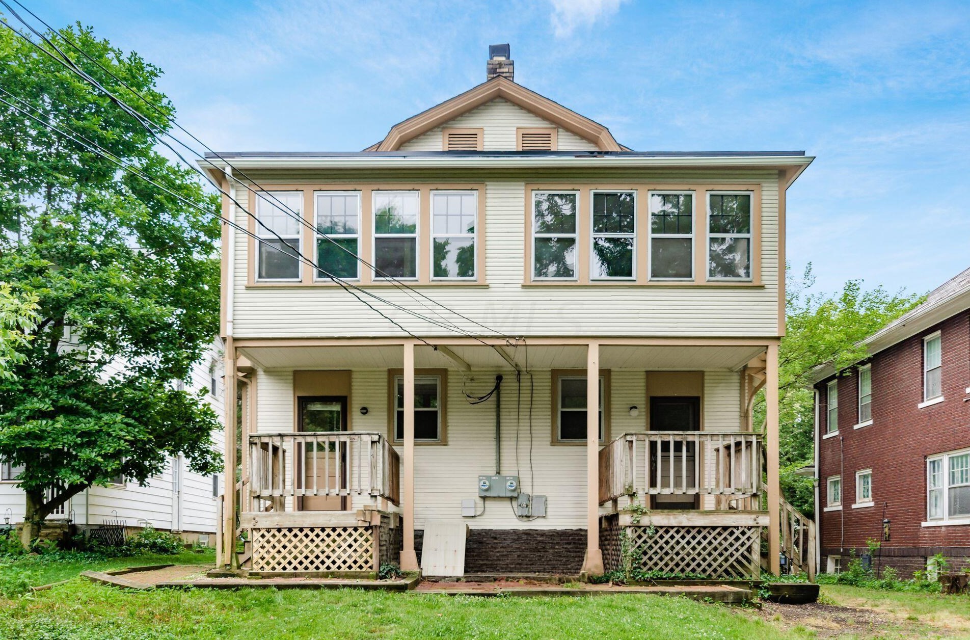 154 Clinton Hts Ave, Columbus OH 43202-1245 exterior