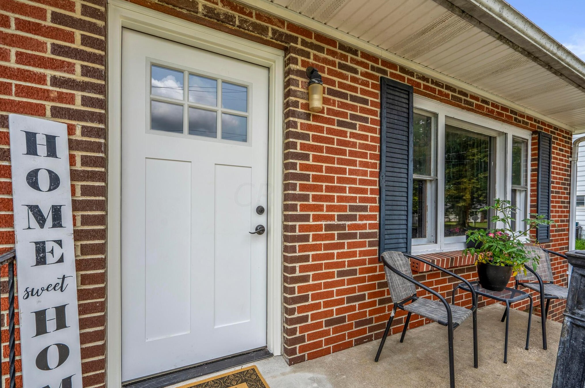 5 Arlington Ave, Thornville OH  43076 exterior