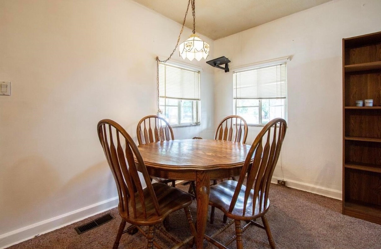 859 Pierce Ave, Columbus OH  43213-3042 exterior