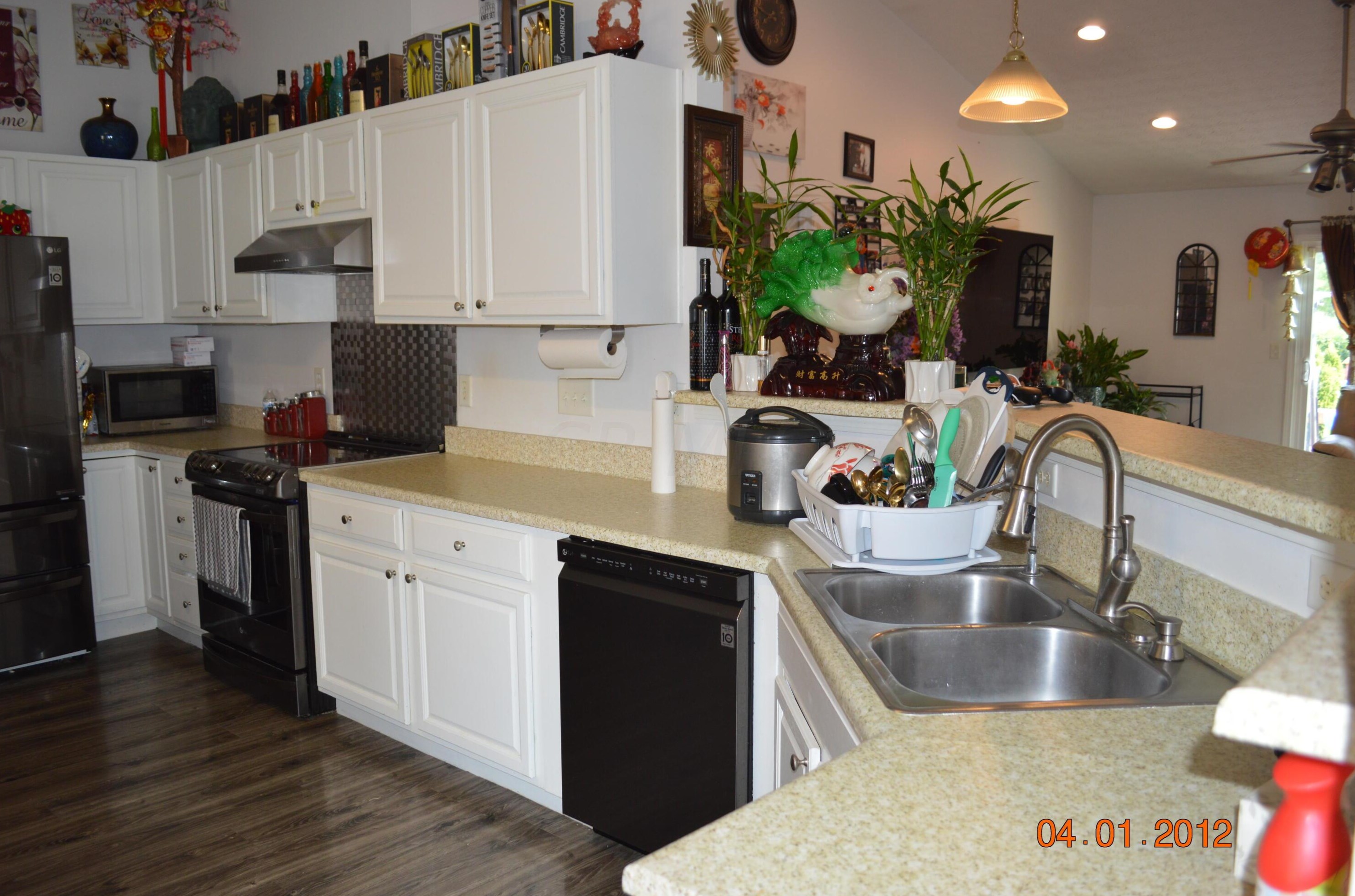 1988 Arden Forest Ln, Columbus, OH 43223-2858