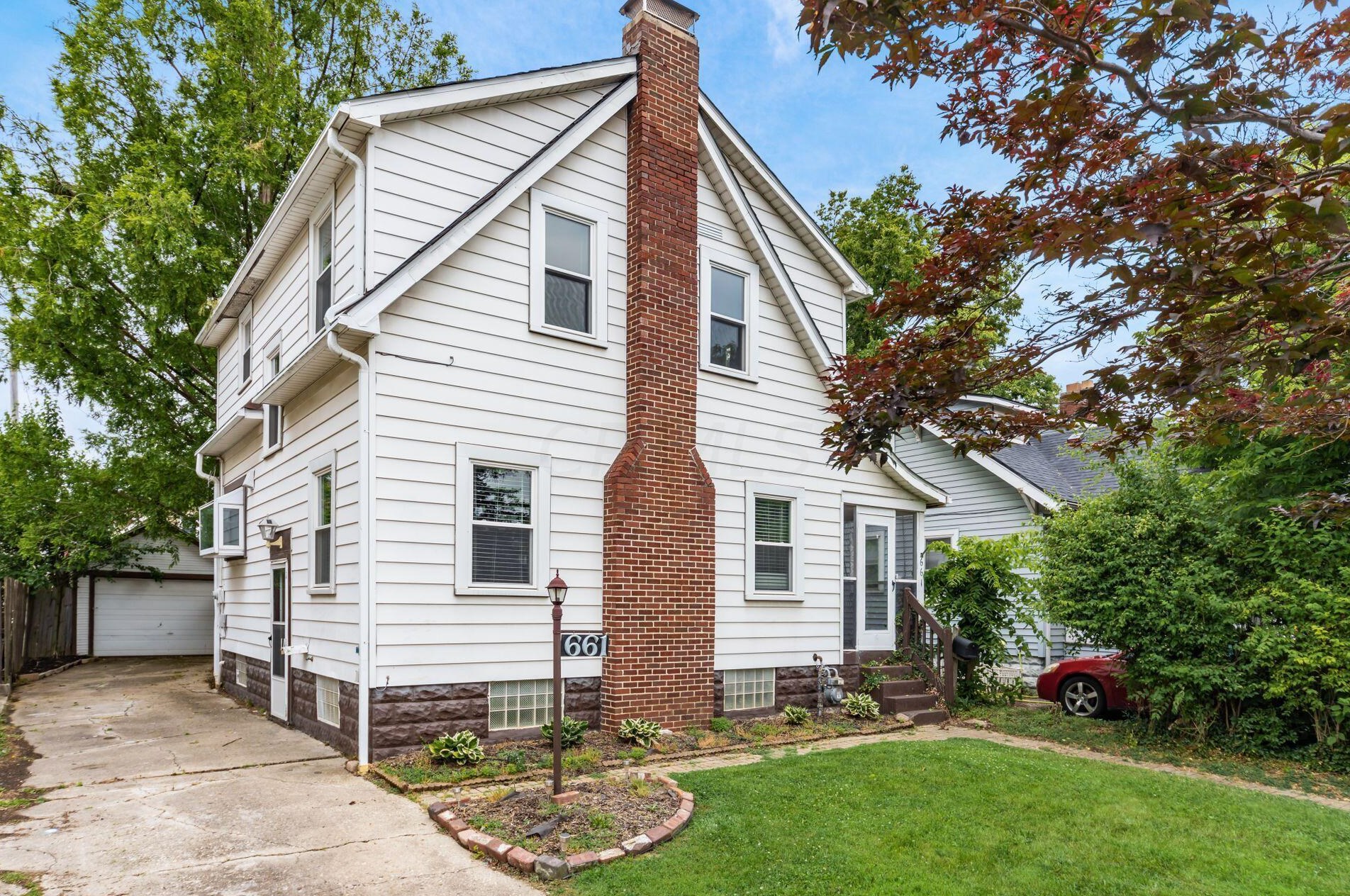 661 Harris Ave, Columbus, OH 43204-2409