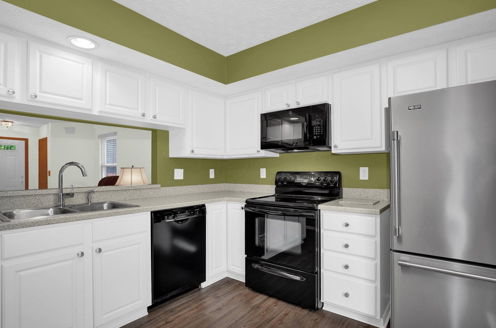 5863 Buechler Bnd, Columbus OH 43228-8802 exterior