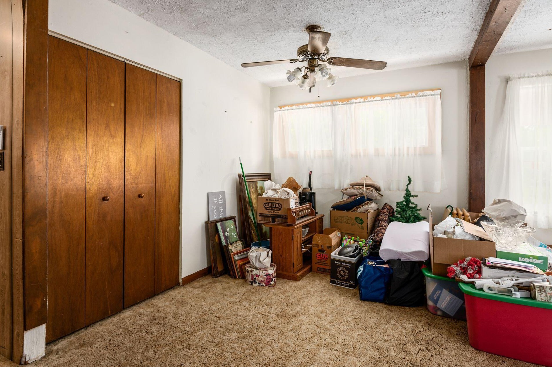 1121 Pauline Ave, Columbus OH 43224-3138 exterior