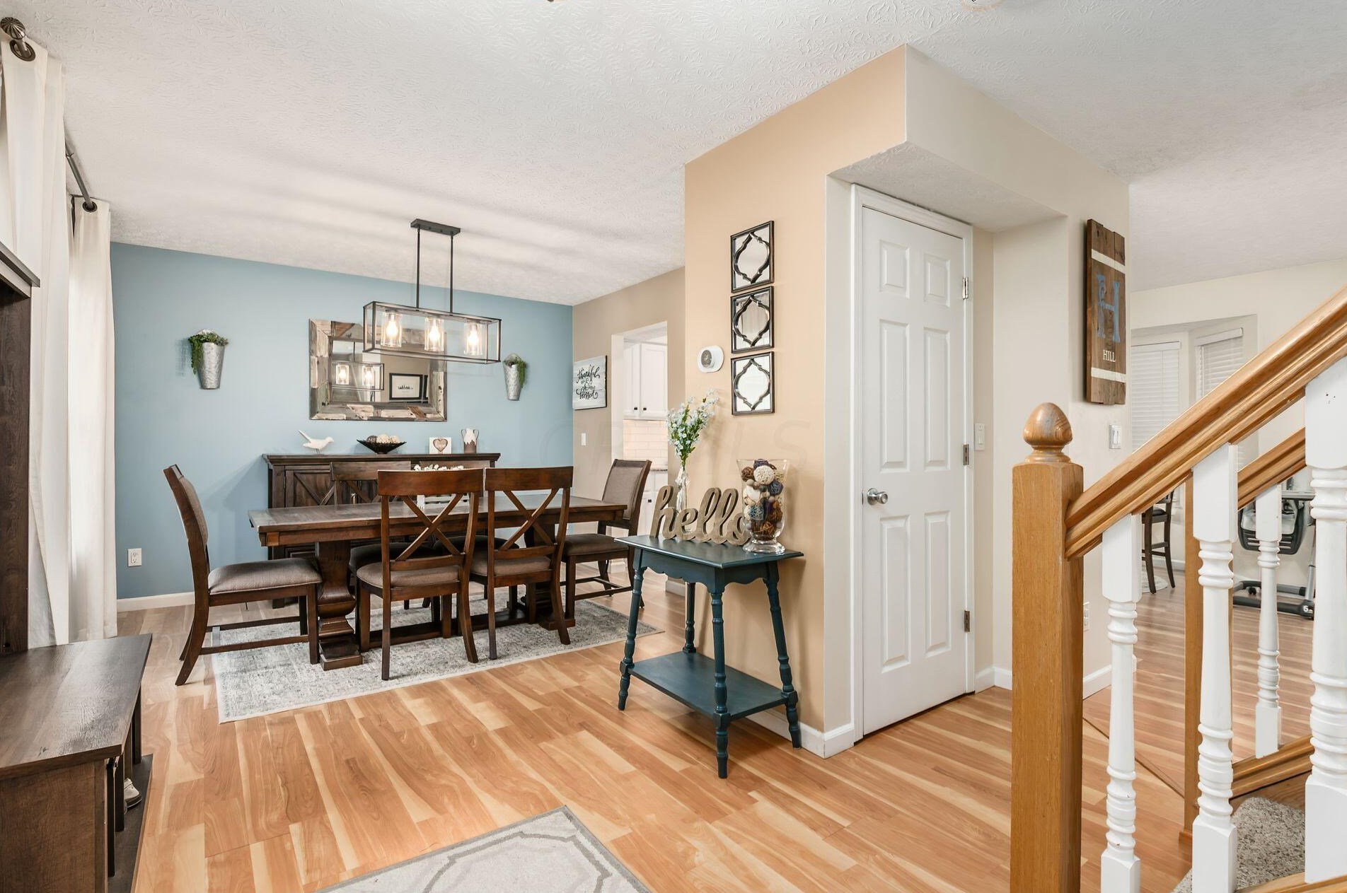 5452 Riverbrook Dr, Columbus, OH 43221-5622
