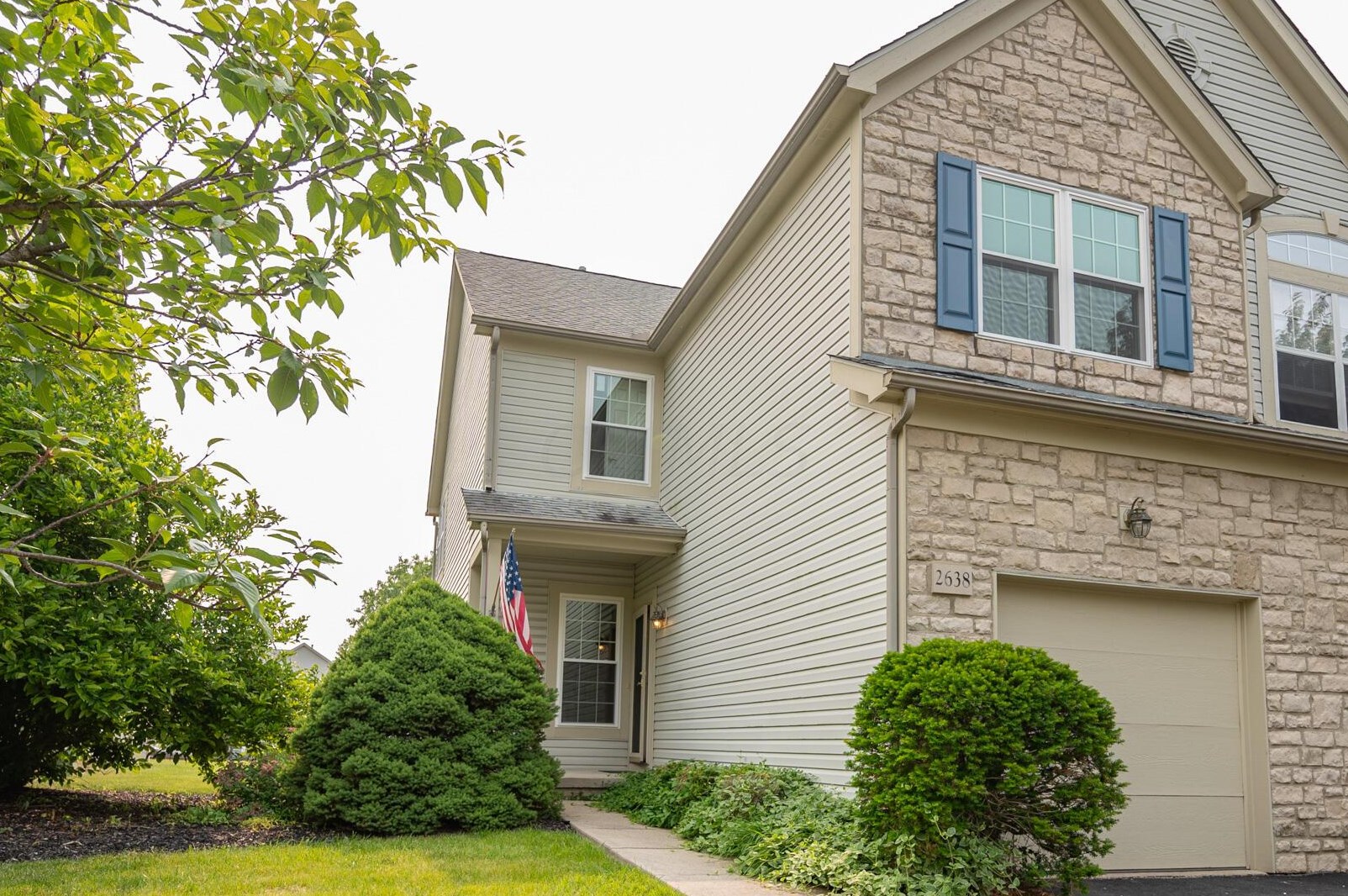 2638 Rustling Oak Blvd, Hilliard, OH 43026-8941