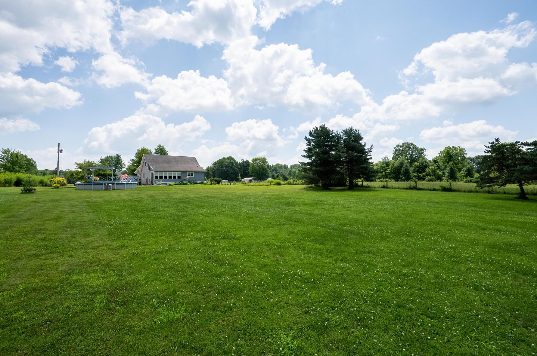 1055 N Old State Rd, Delaware, OH 43015