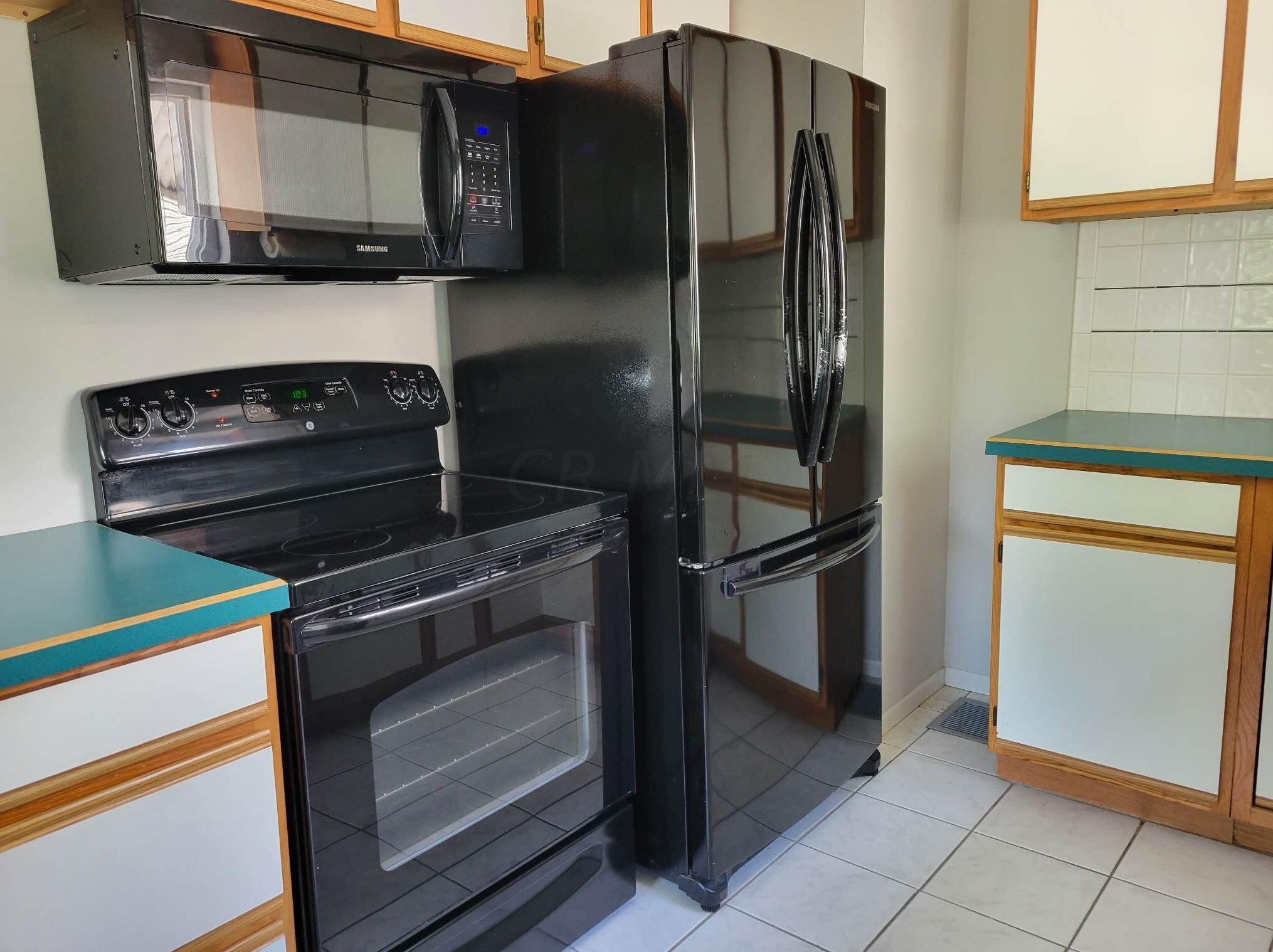 1299 North Broadway, Columbus OH 43224-4148 exterior