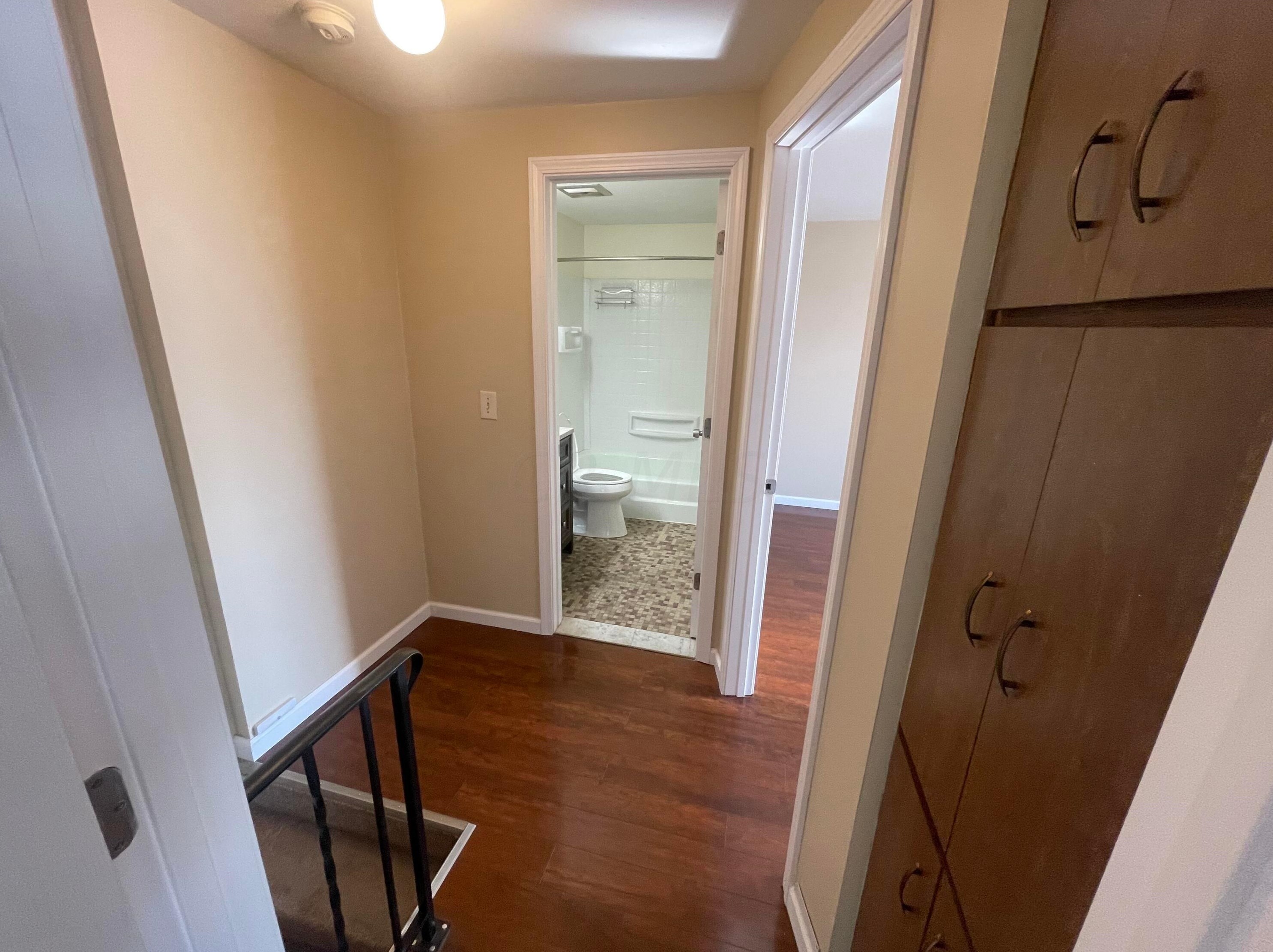 5738 Beechcroft Rd, Columbus OH  43229-3869 exterior