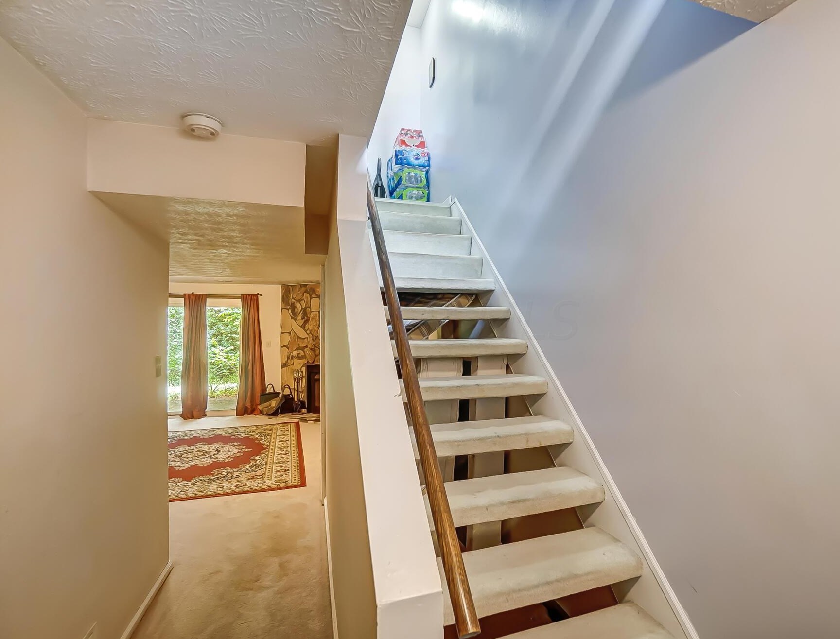 5742 Great Hall Ct, Columbus OH exterior