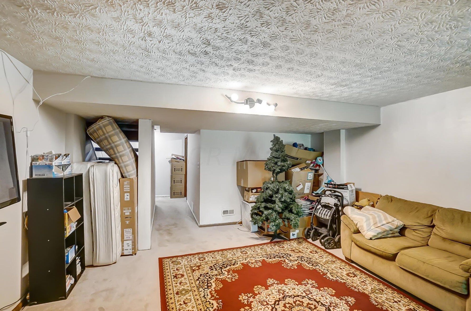 5742 Great Hall Ct, Columbus OH exterior