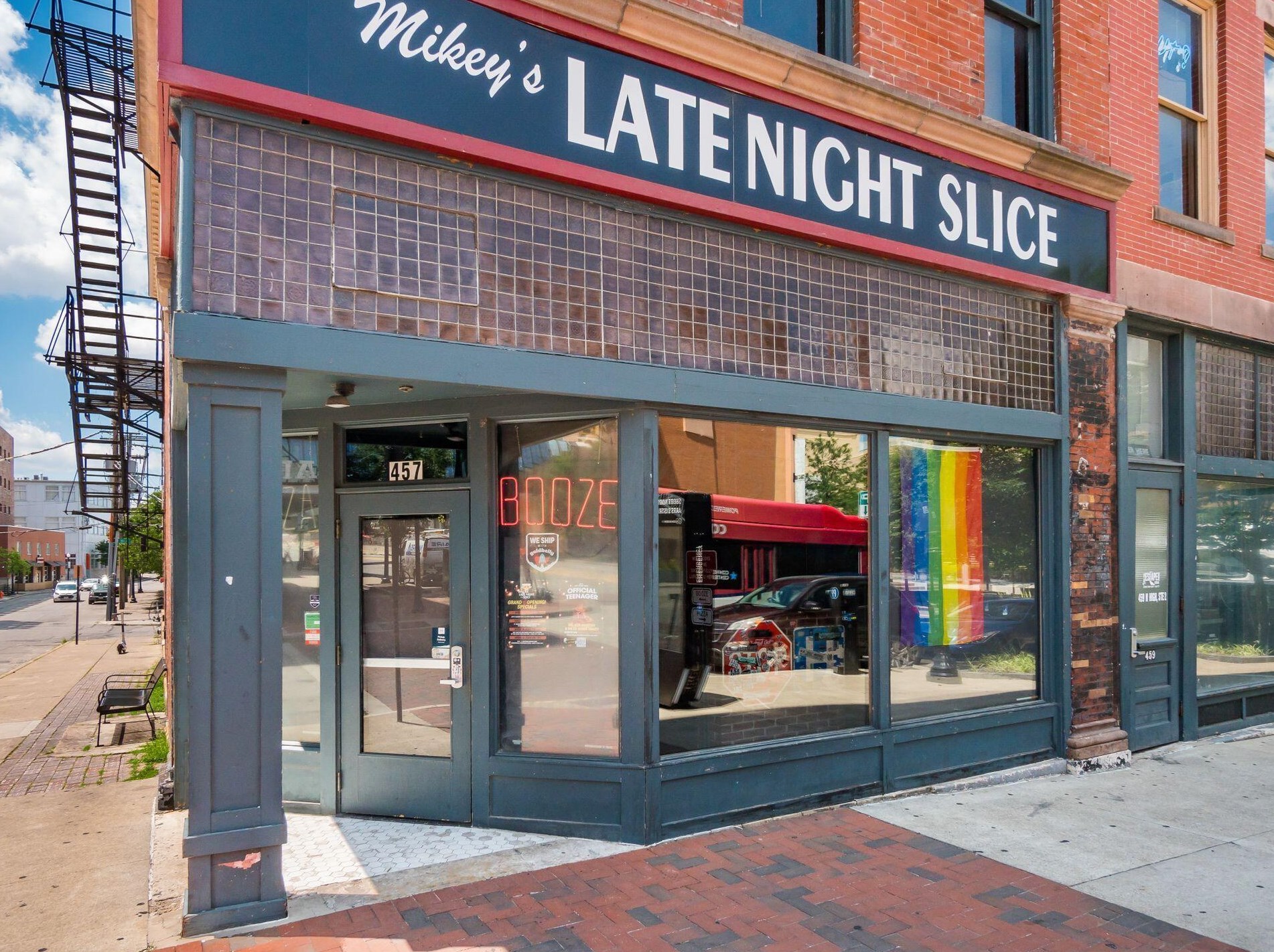 13 Victorian Gate Way, Columbus OH  43215-1682 exterior