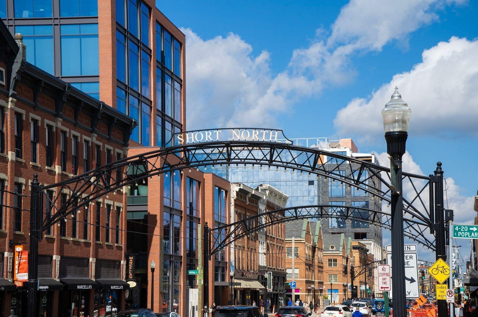 13 Victorian Gate Way, Columbus OH  43215-1682 exterior