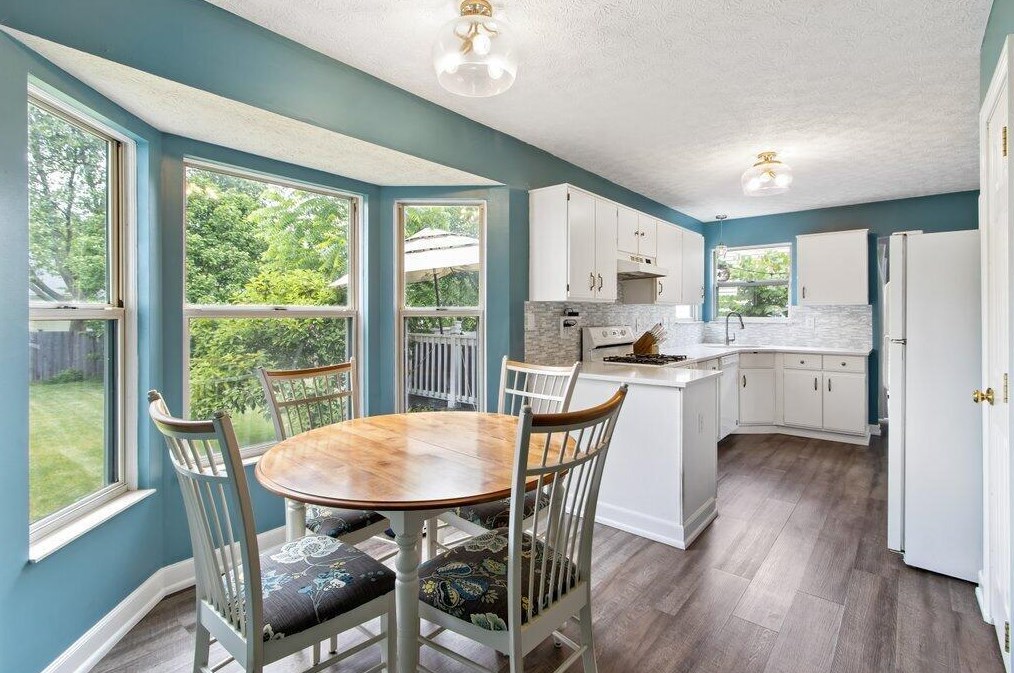 3380 Ln Coste Ln, Columbus OH 43228-7052 exterior