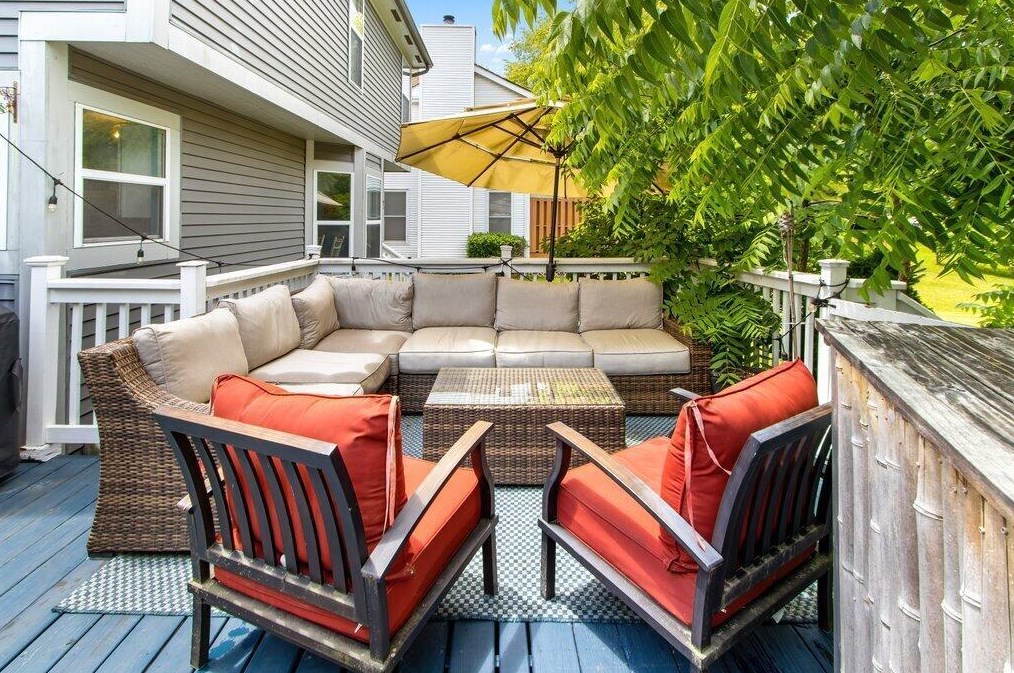 3380 Ln Coste Ln, Columbus OH 43228-7052 exterior