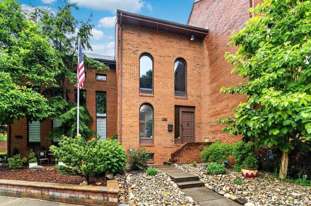 118 Price Ave, Columbus, OH 43201-5400