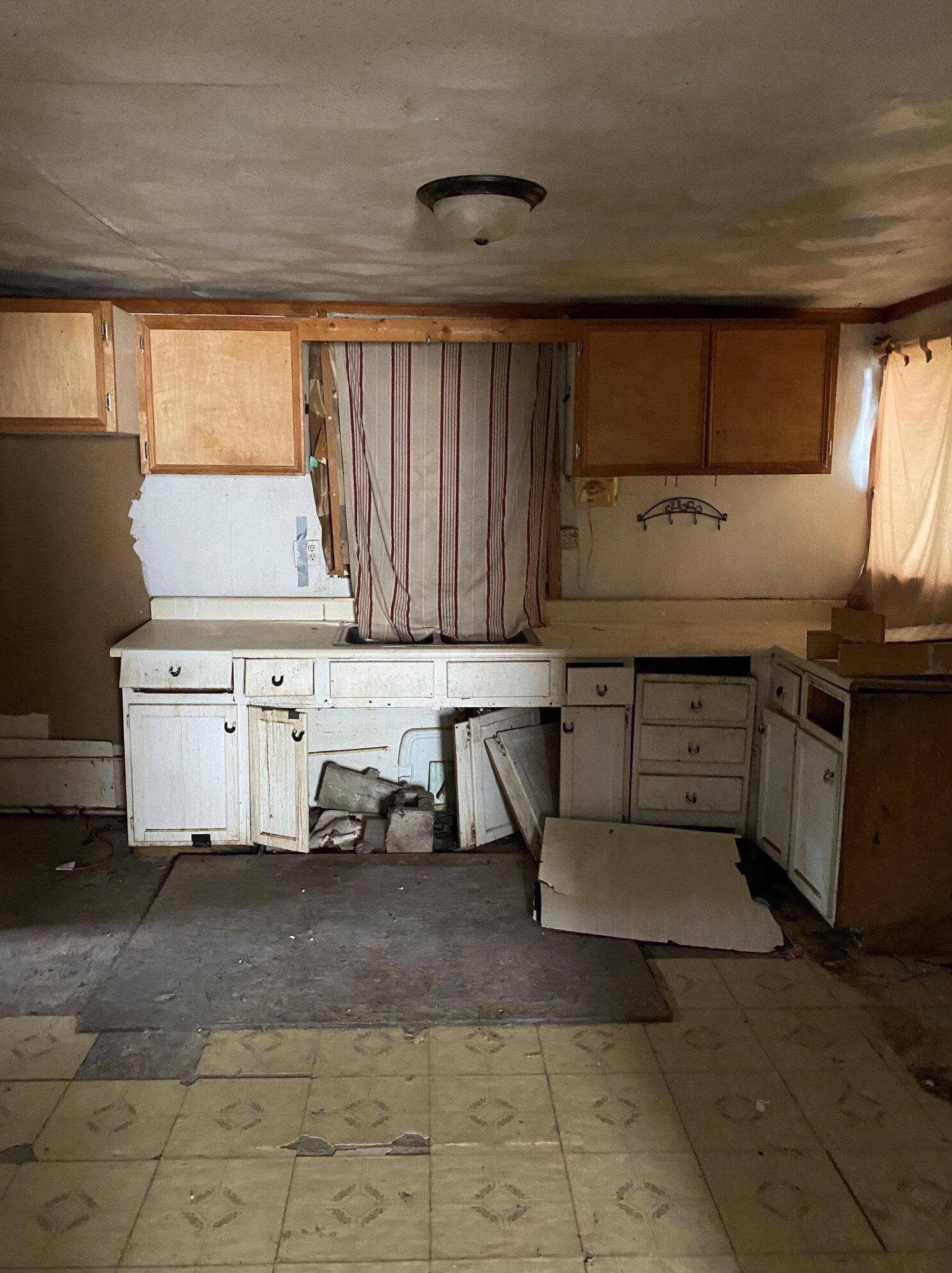 244 Oak St, Marion, OH 43302