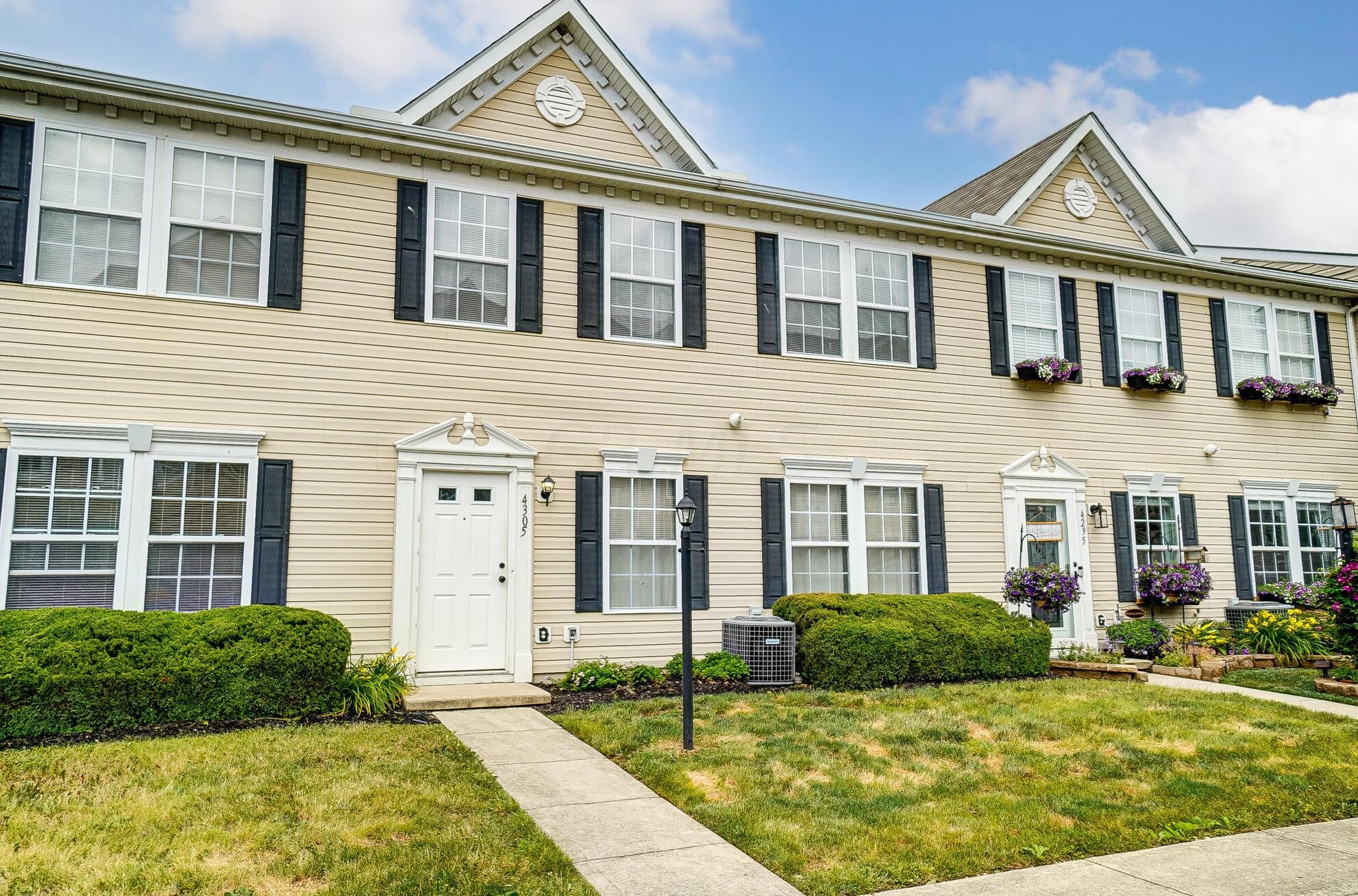 4305 Bowman Meadow Dr, Cnl Wnchstr, OH 43110-7842