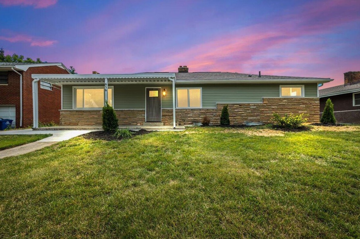 656 Salisbury Rd, Columbus, OH 43204-2439