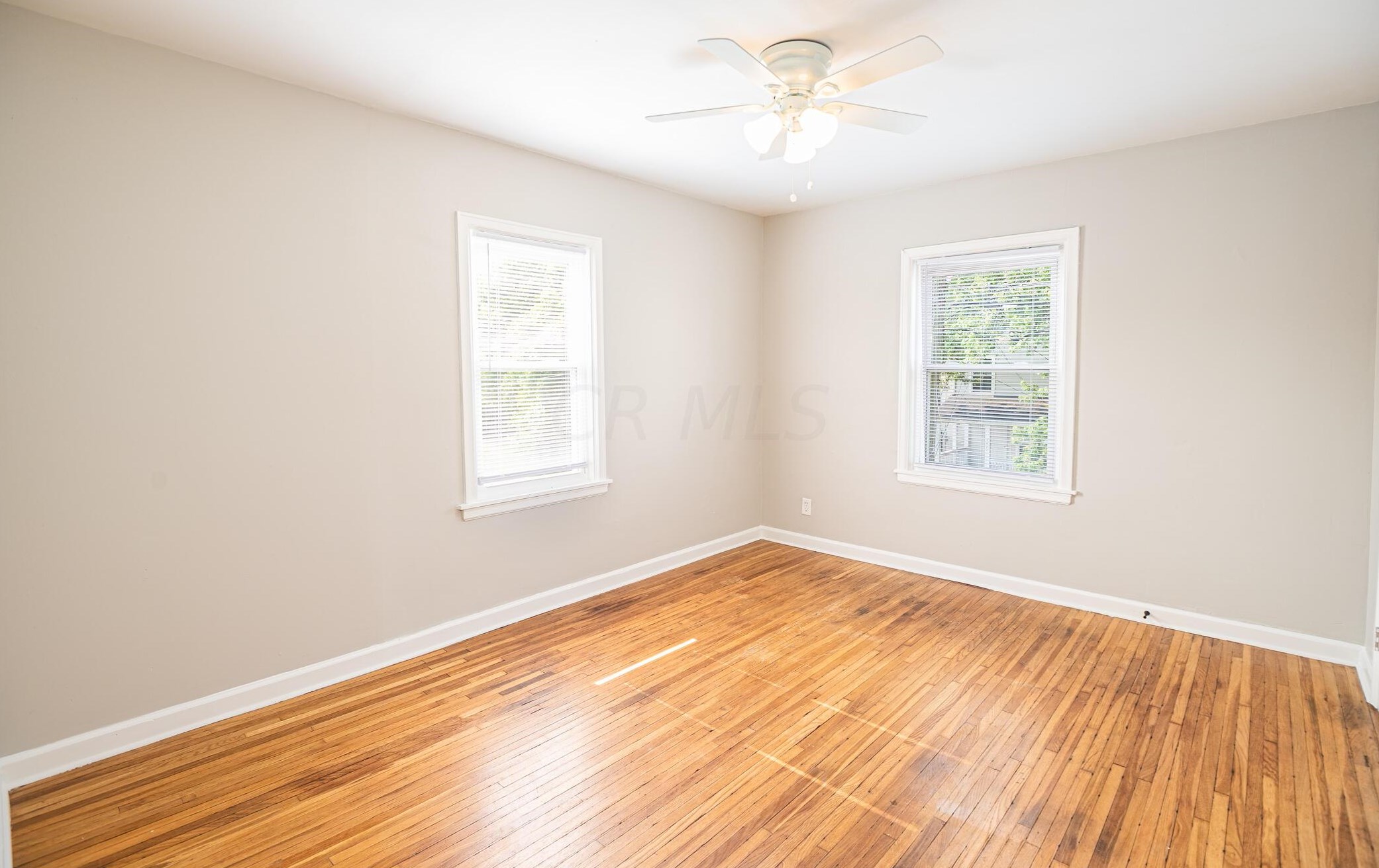 1618 Fulton St, Columbus OH 43205-2527 exterior