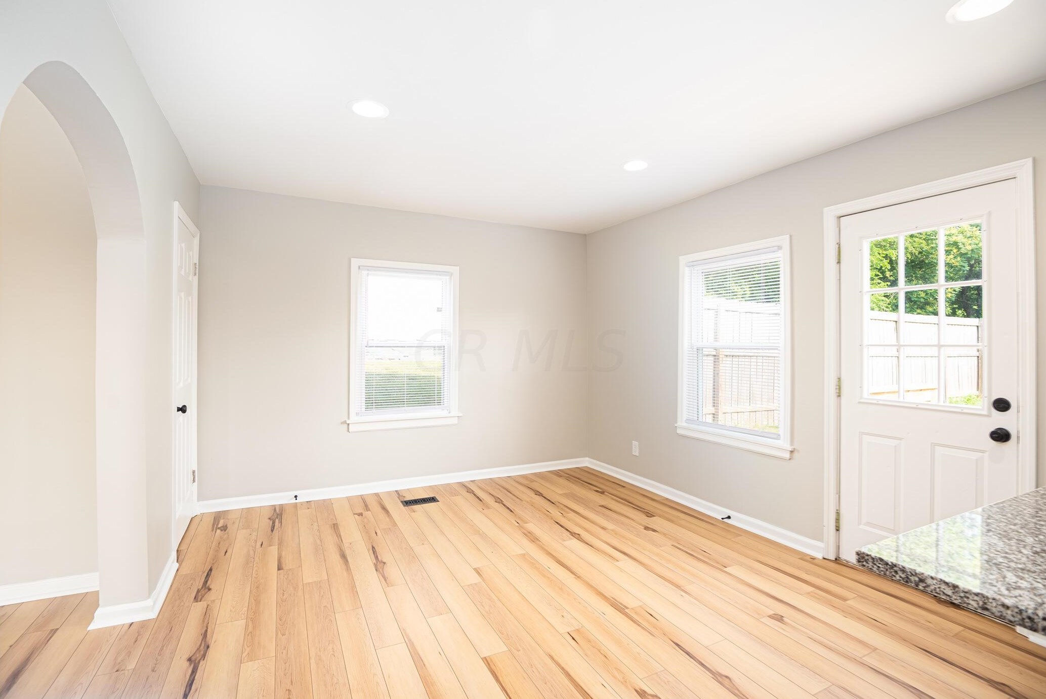 1618 Fulton St, Columbus OH 43205-2527 exterior