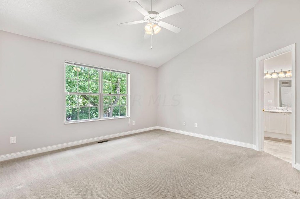 3971 Kensingwood Dr, Columbus OH 43230-8453 exterior