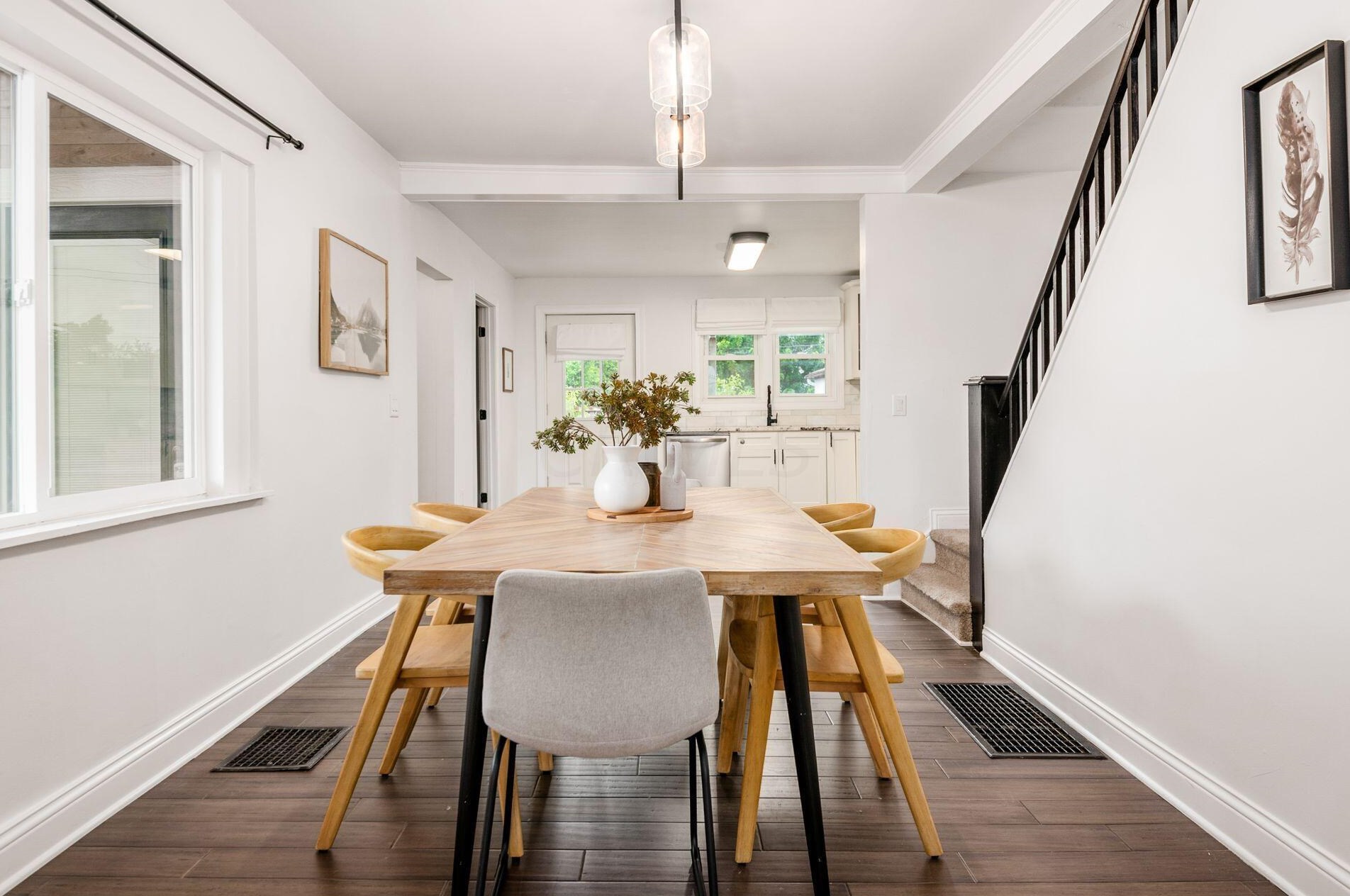 395 Welch Ave, Columbus OH 43207-5703 exterior