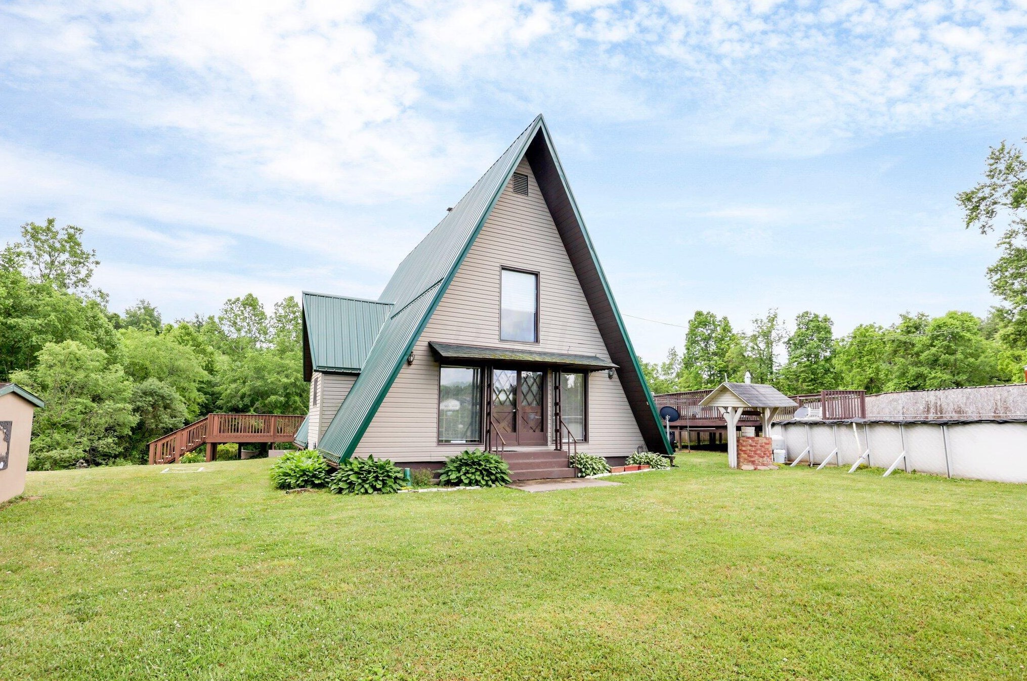 13209 State Route 37 E, Crooksville, OH 43731