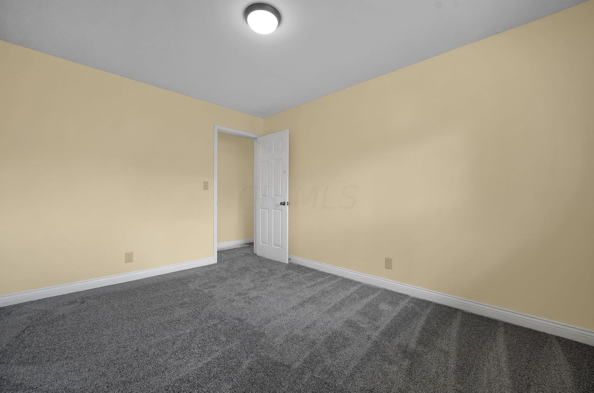 2532 Spaatz Ave, Columbus OH 43204-2866 exterior