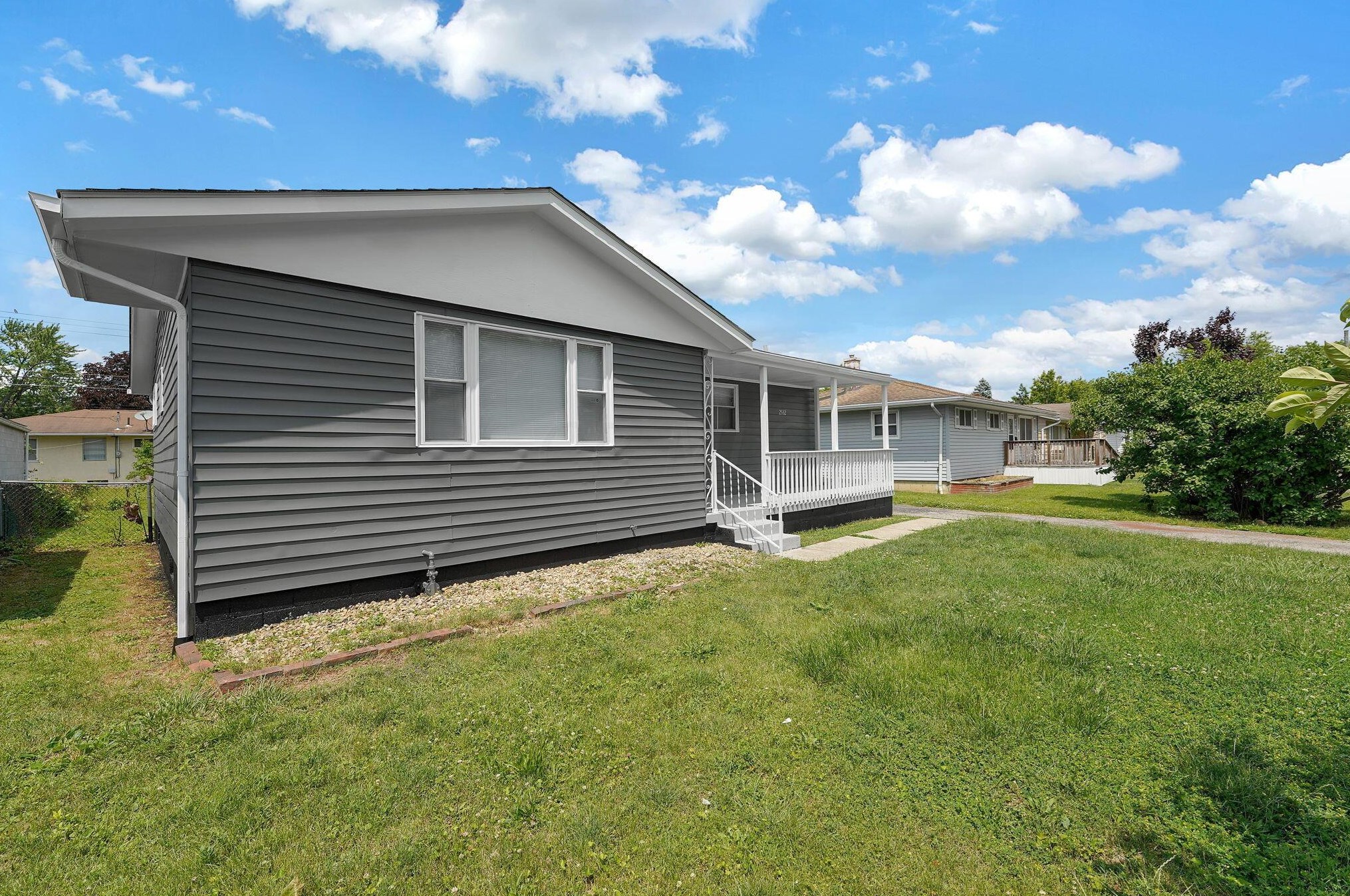 2532 Spaatz Ave, Columbus OH 43204-2866 exterior