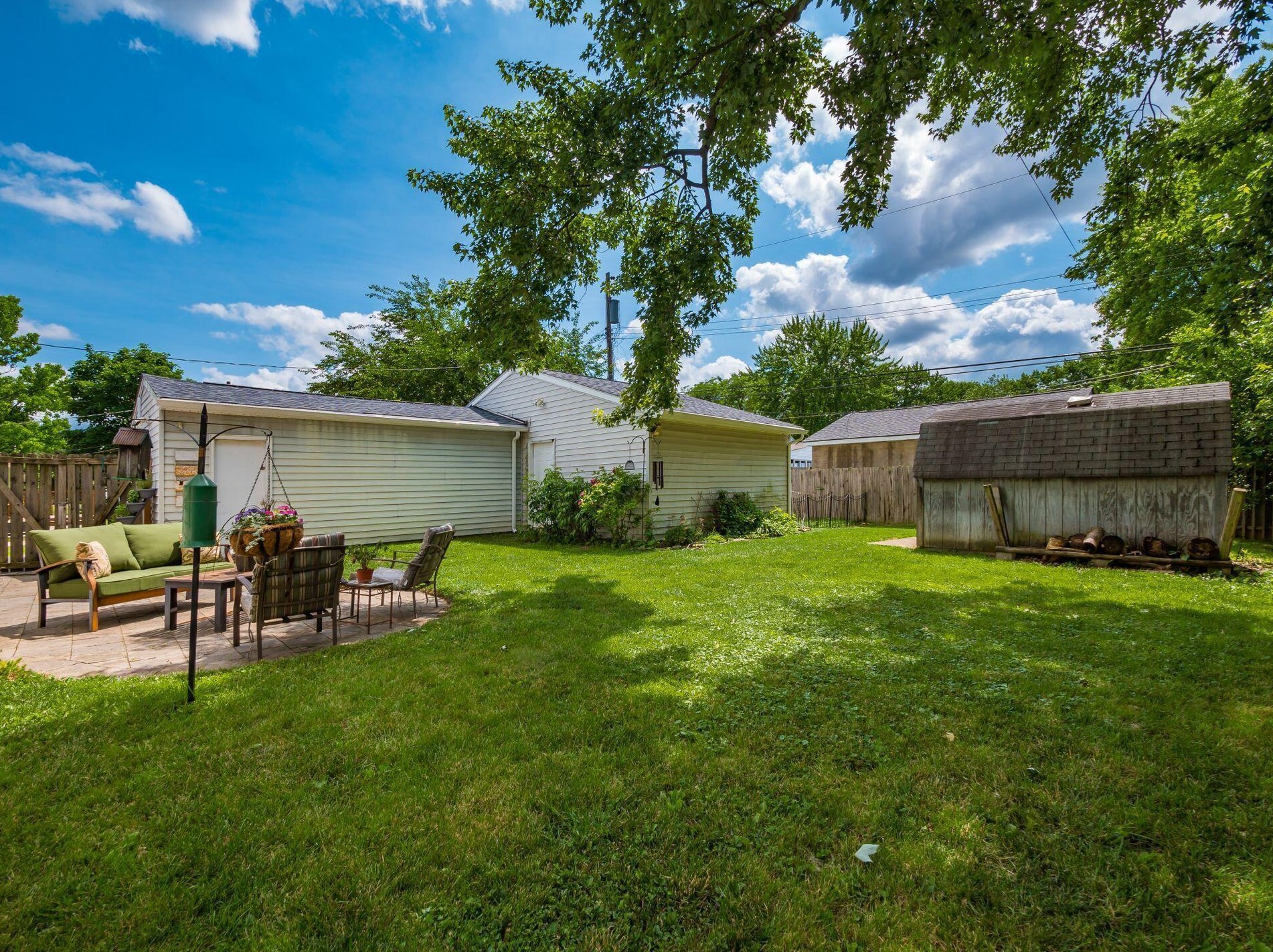 161 Topsfield Rd, Columbus OH 43228-1240 exterior