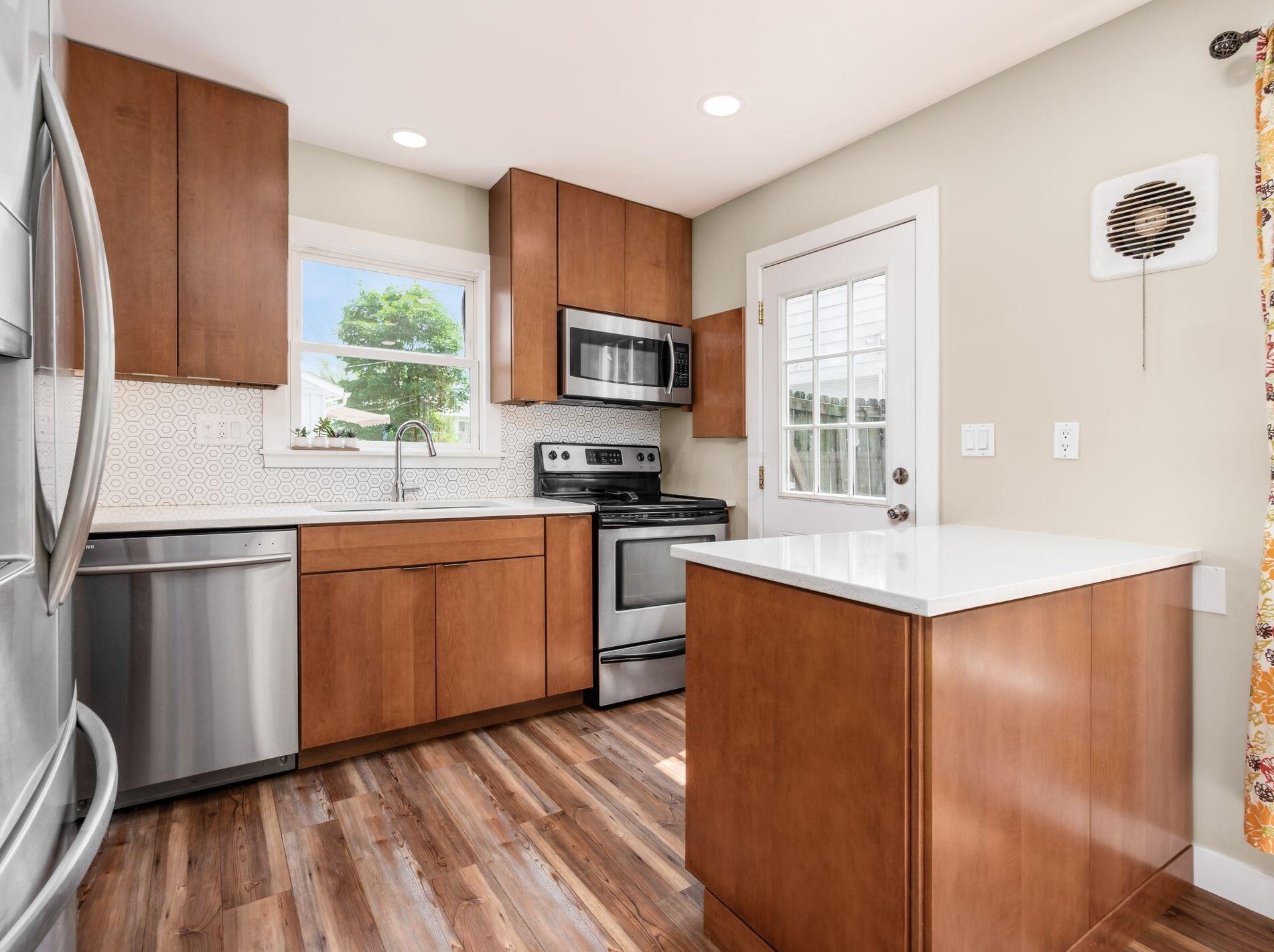 161 Topsfield Rd, Columbus OH 43228-1240 exterior