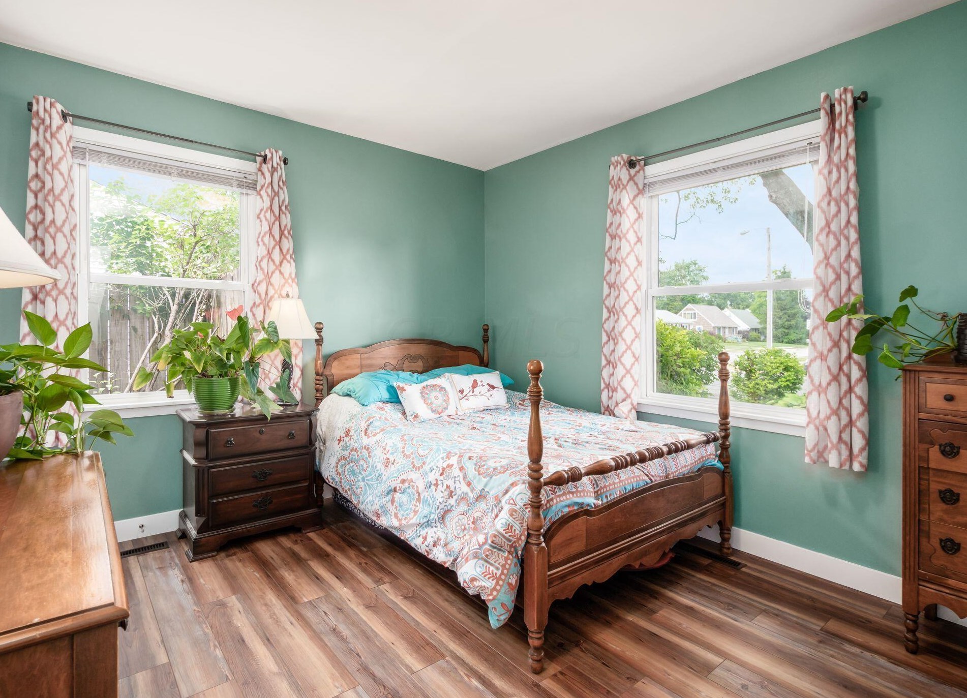 161 Topsfield Rd, Columbus OH 43228-1240 exterior