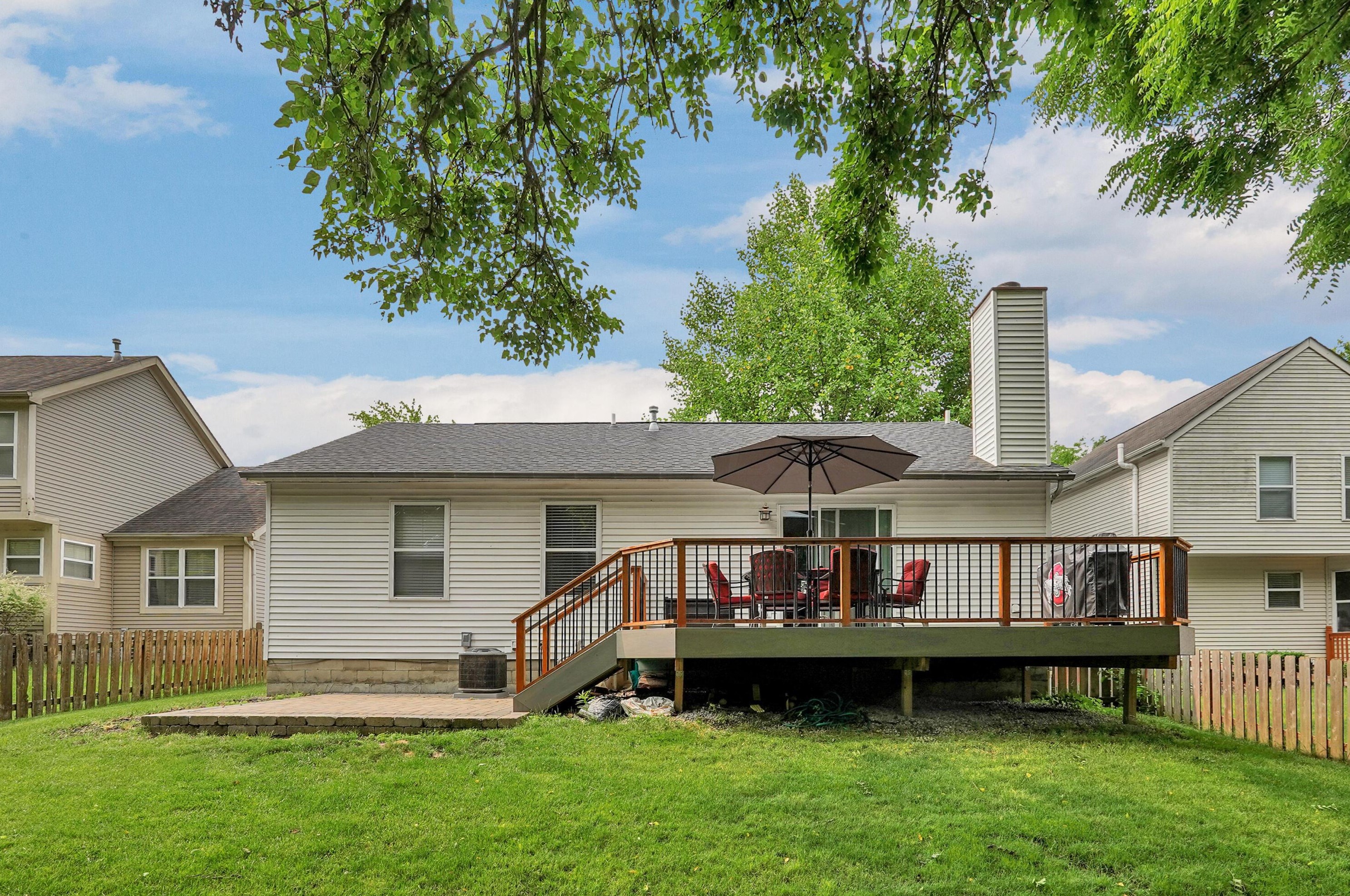 6070 Wexford Park Dr, Columbus, OH 43228-9255