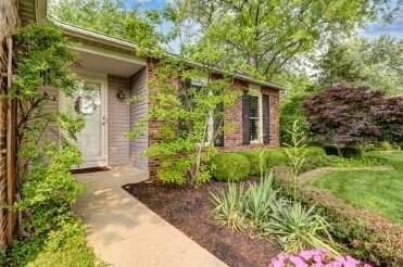 2112 Bigby Hollow St, Columbus, OH 43228-9757