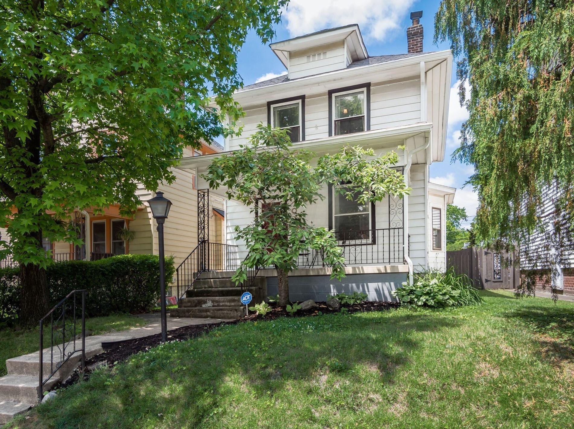 1289 4th St, Columbus OH 43206-1104 exterior