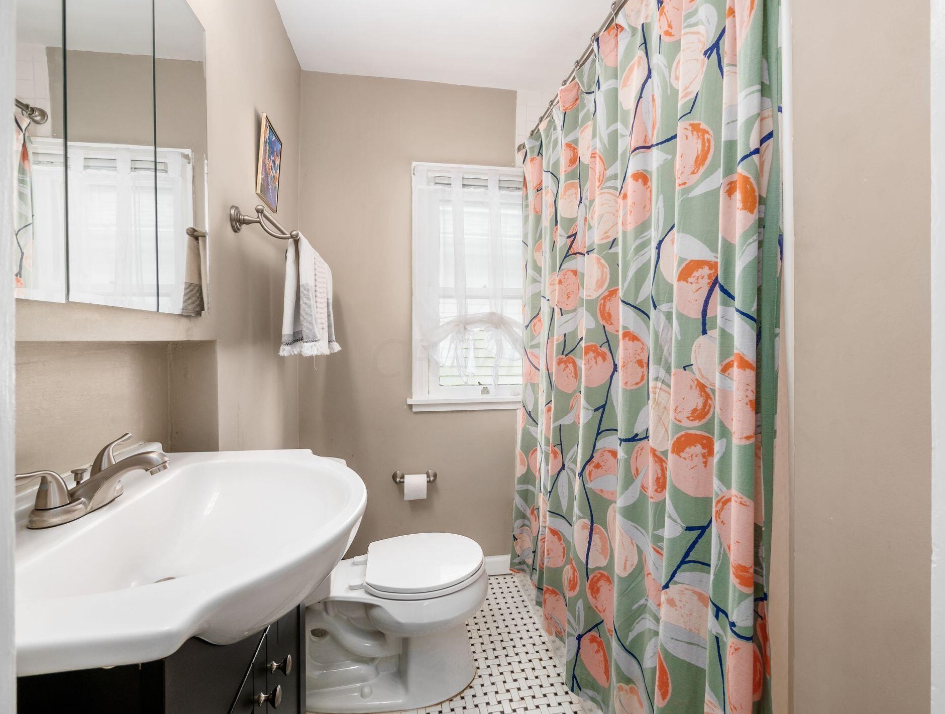 1289 4th St, Columbus OH 43206-1104 exterior